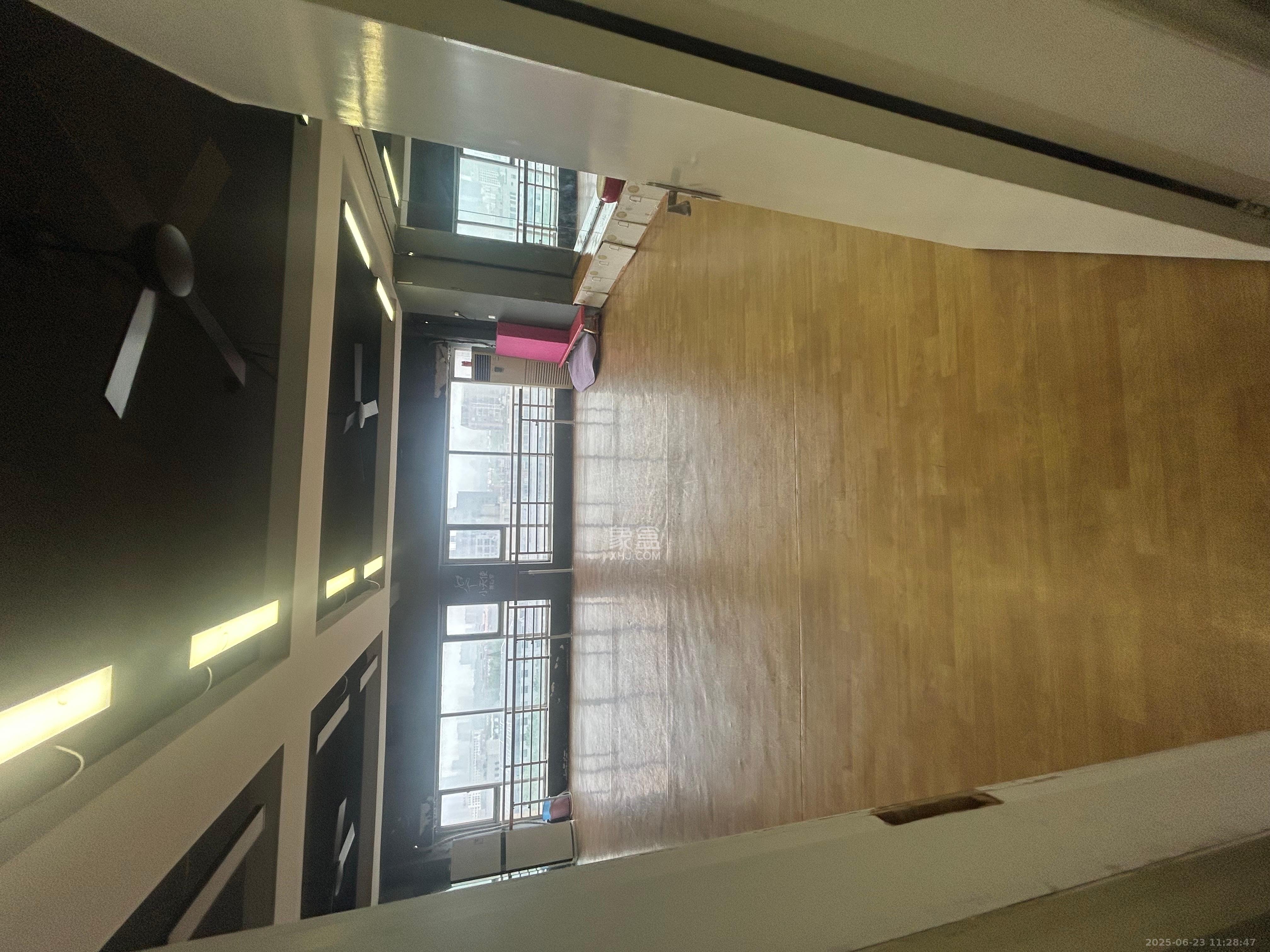 鸿飞大厦  1室1厅1卫    3600.0元/月室内图