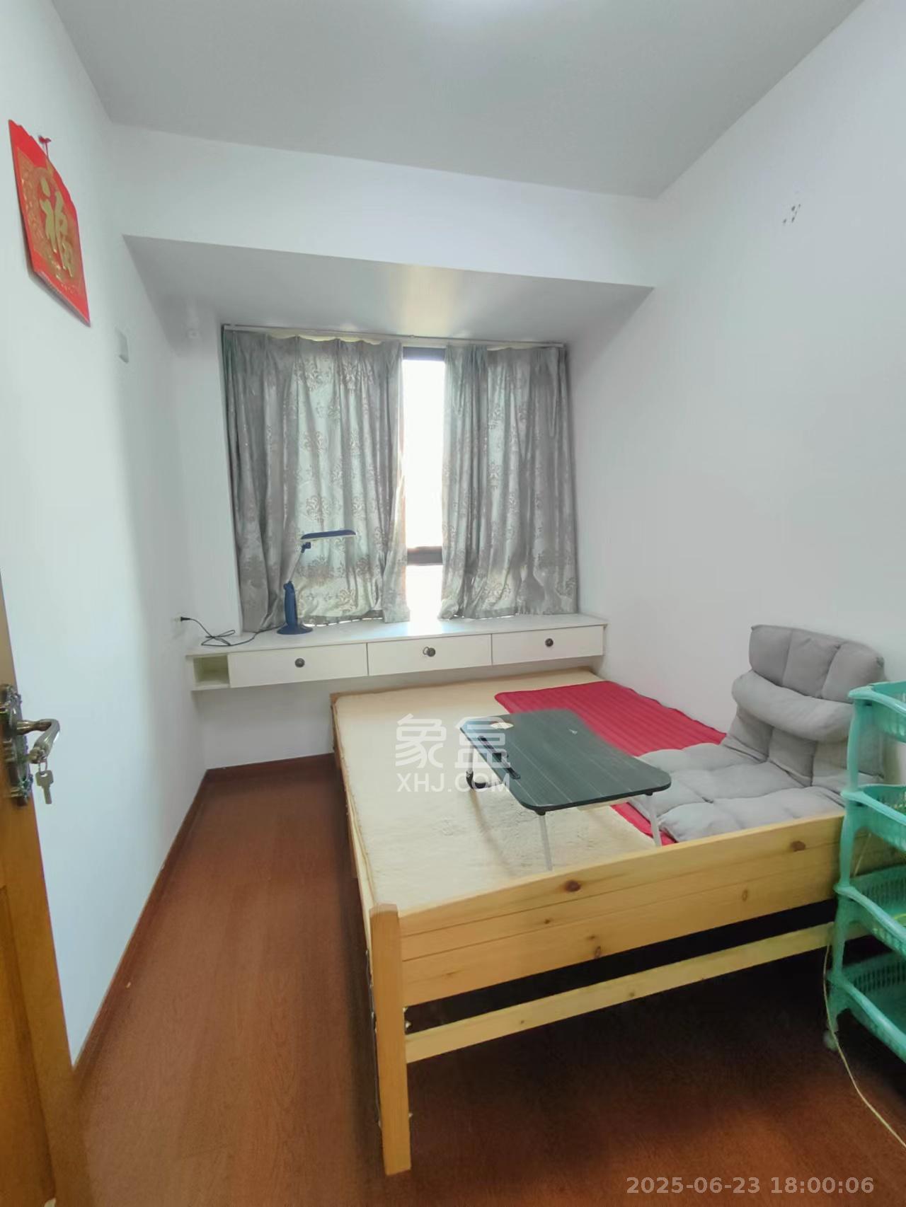长房时代城  3室2厅1卫   2900.00元/月室内图