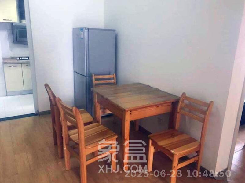 北京御园一二期(国泰嘉园)  3室2厅1卫    2000.0元/月 北京御园一二期(国泰嘉园)  3室2厅1卫    2000.0元/月室内图