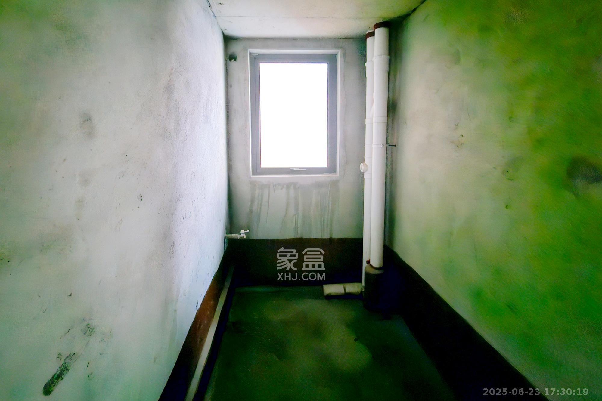 明昇壹城（明昇时代广场）一期  3室1厅1卫    118.0万其他