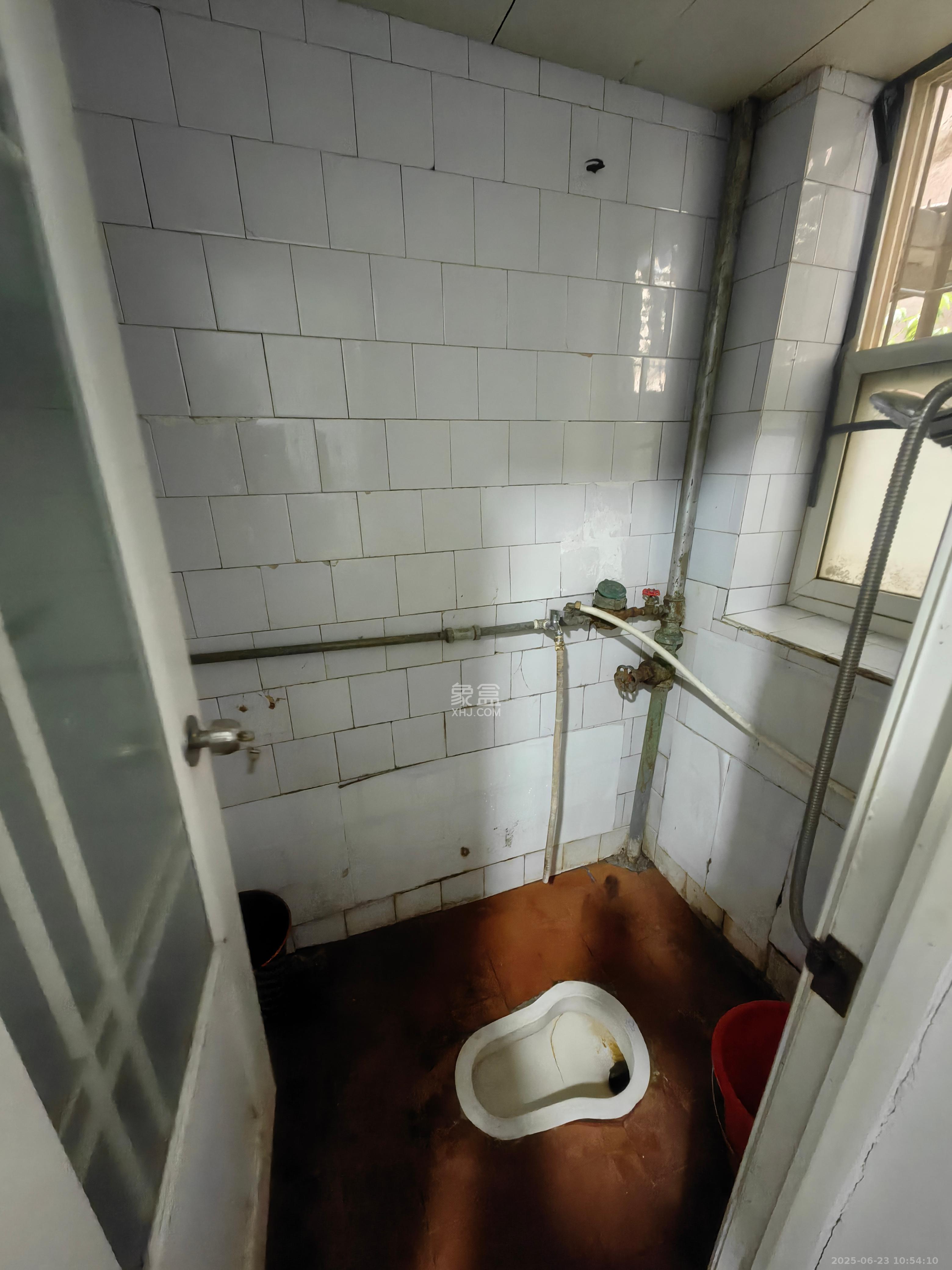 窑岭农业银行宿舍  2室1厅1卫    1680.0元/月 窑岭农业银行宿舍  2室1厅1卫    1680.0元/月室内图