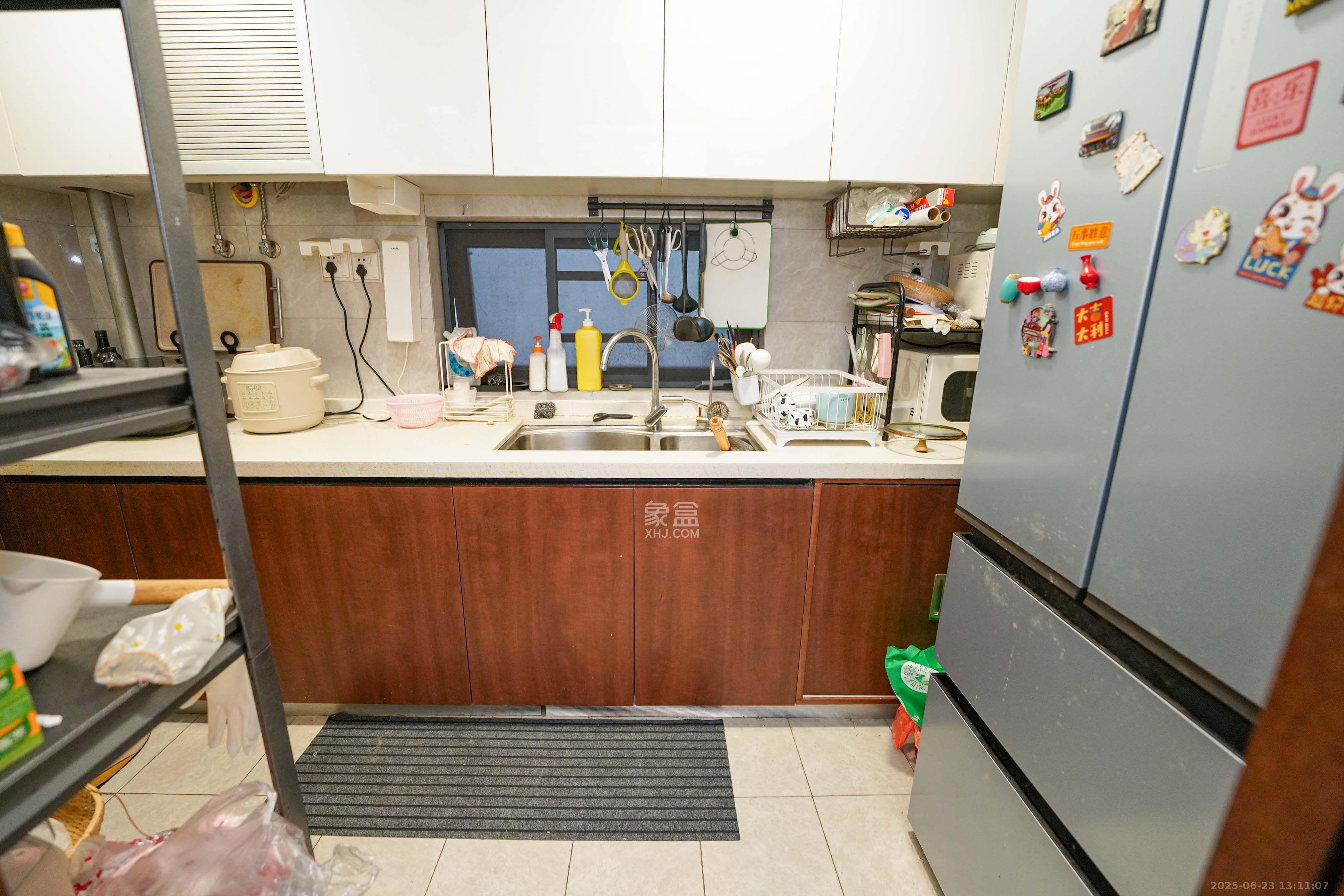 汇金城/嘉华城(二期、三期) 3室2厅2卫 2800.0元/月 汇金城/嘉华城(二期、三期) 3室2厅2卫 2800.0元/月室内图