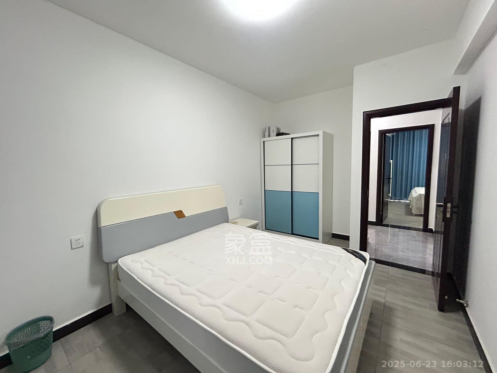 怡海星城 3室2厅2卫 2600.0元/月 怡海星城 3室2厅2卫 2600.0元/月室内图