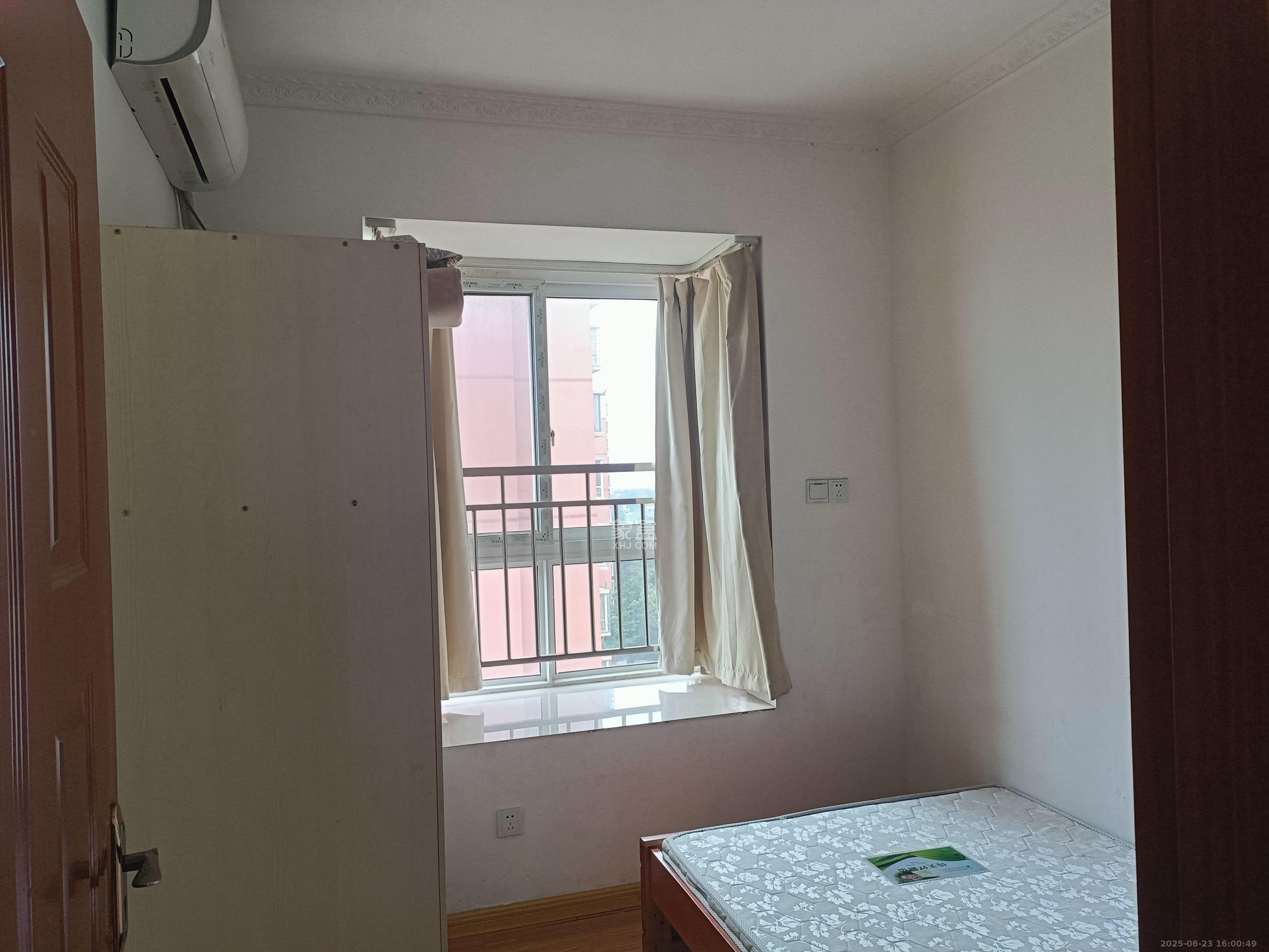 凯富漫城 2室2厅1卫 1050.0元/月 凯富漫城 2室2厅1卫 1050.0元/月室内图