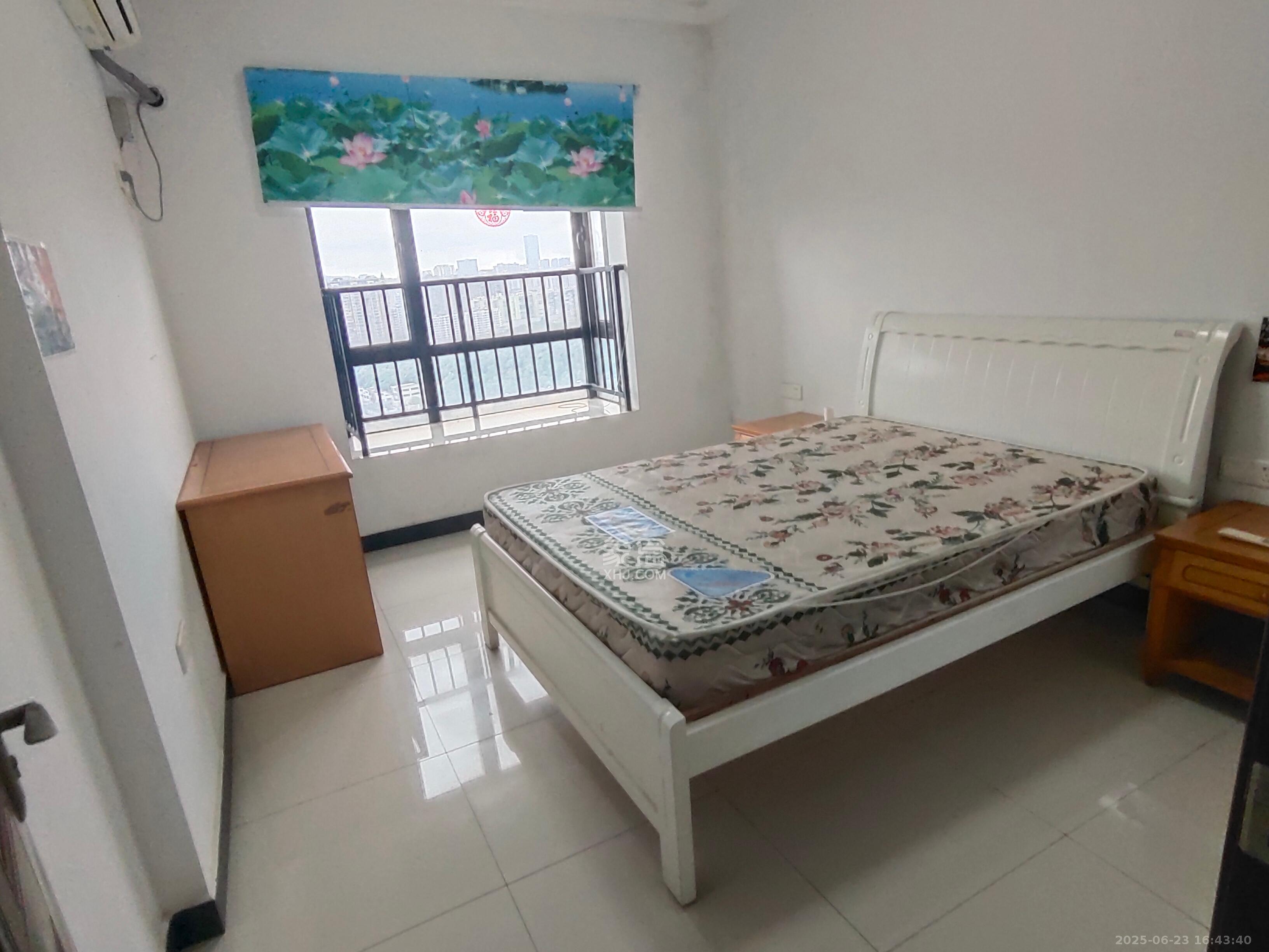 南枫时光 3室1厅1卫 2500.0元/月 南枫时光 3室1厅1卫 2500.0元/月室内图