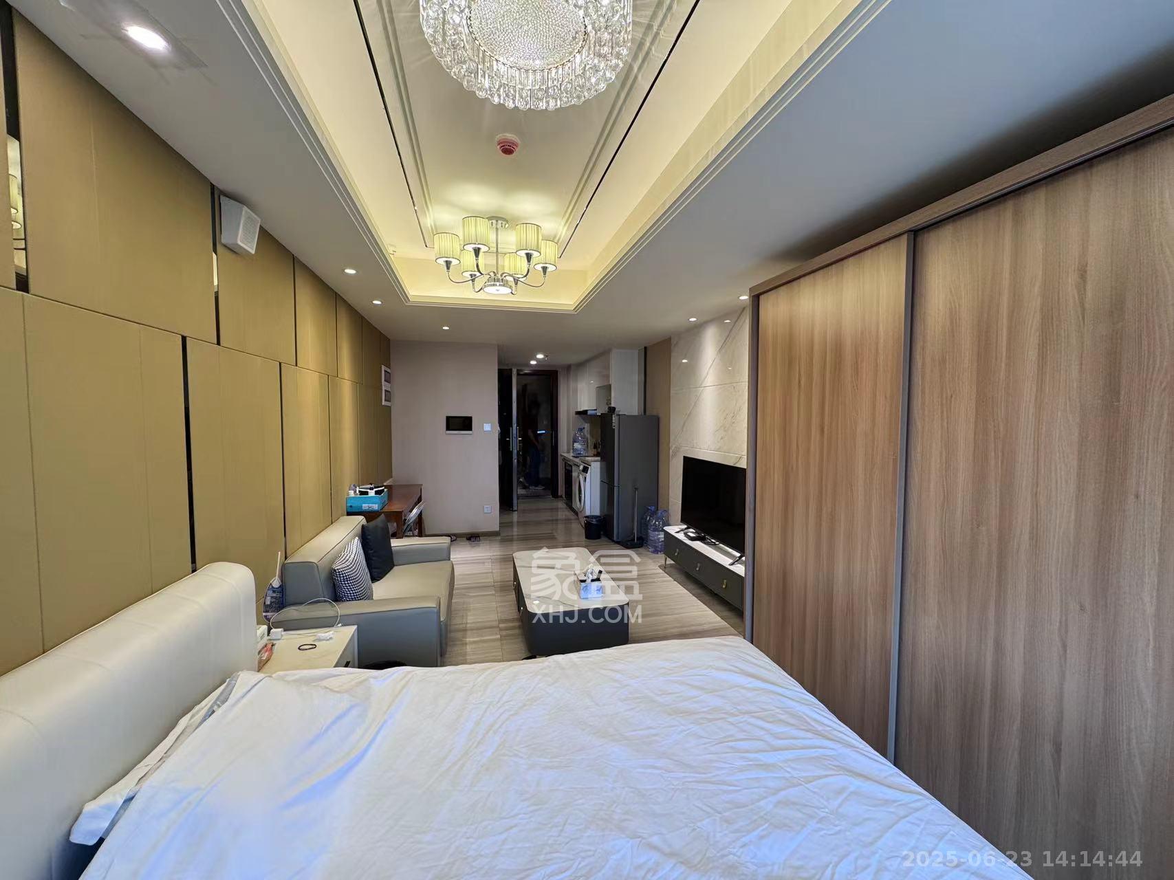 恒大誉府（融誉商业中心）  1室1厅1卫    1700.0元/月室内图