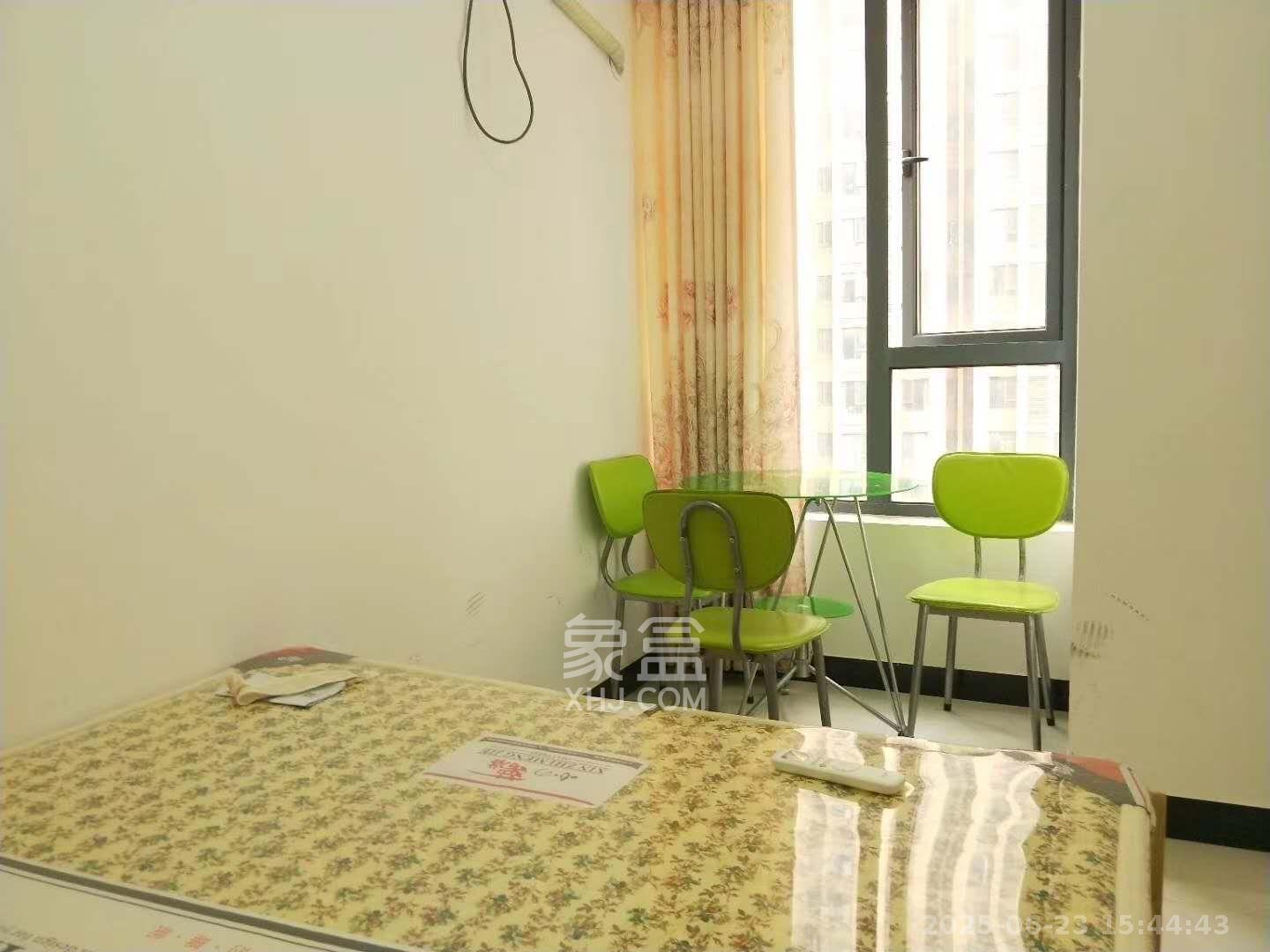 荣盛花语馨苑  2室1厅1卫   2200.00元/月室内图