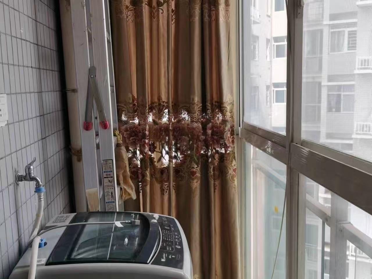 御笔华章  2室2厅1卫   1800.00元/月室内图