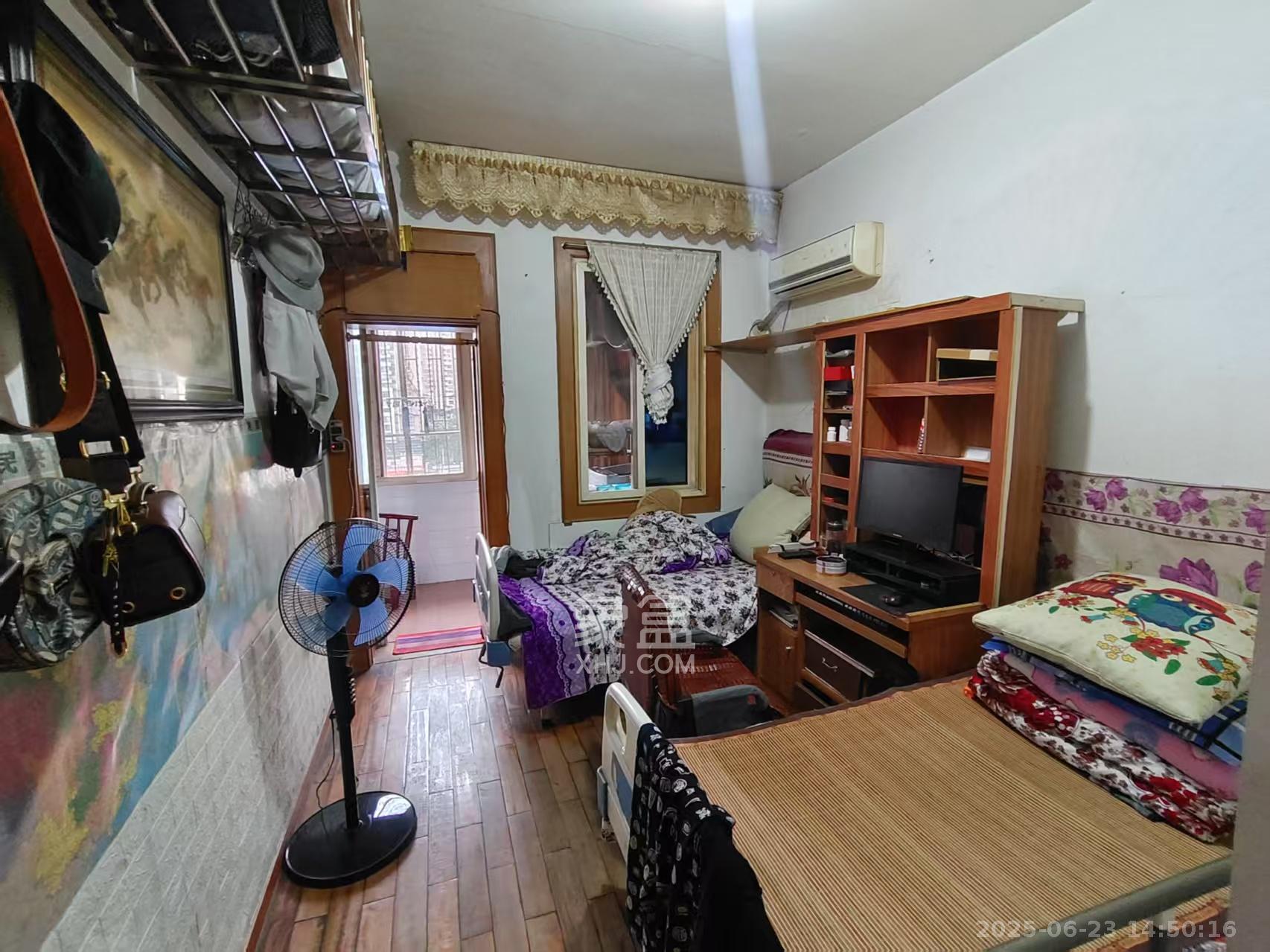 湖南石油化学工业局小区(侯家塘化工厅) 3室2厅1卫 2000.0元/月 湖南石油化学工业局小区(侯家塘化工厅) 3室2厅1卫 2000.0元/月室内图