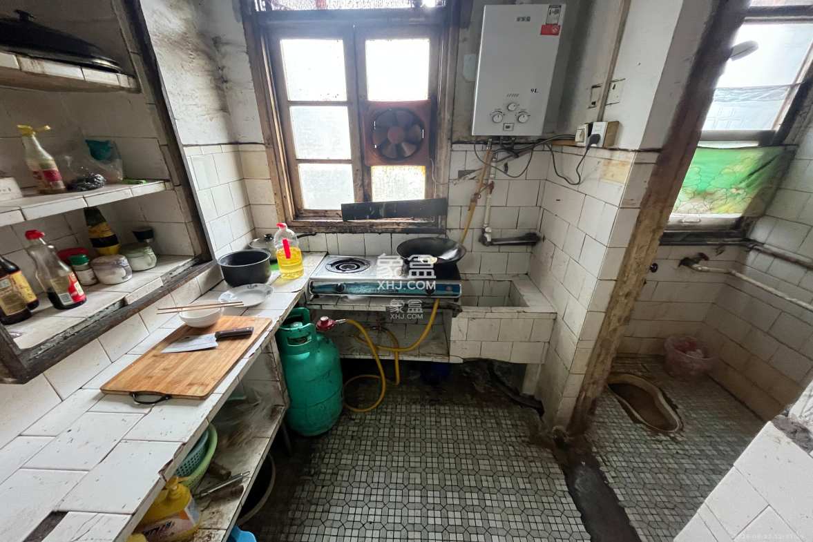 赤岗小区(一二三片) 2室1厅1卫 900.0元/月 赤岗小区(一二三片) 2室1厅1卫 900.0元/月室内图