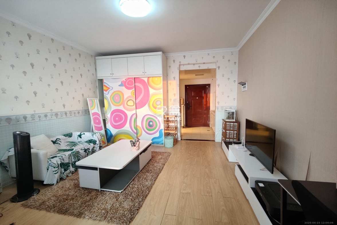 月亮湾草莓街区一、二期 1室1厅1卫 1200.0元/月 月亮湾草莓街区一、二期 1室1厅1卫 1200.0元/月室内图