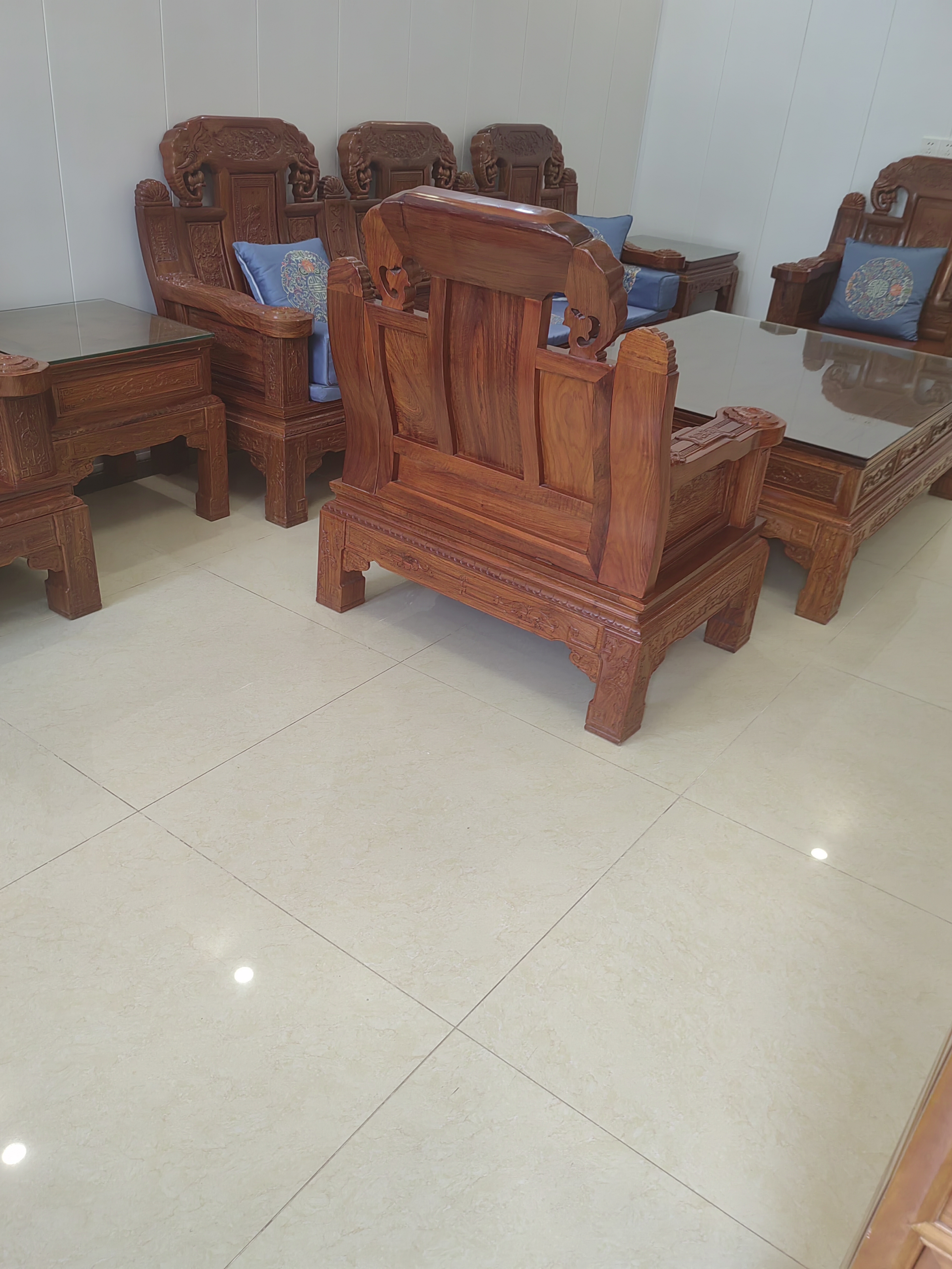 荣域  6室2厅2卫    14000.0元/月 荣域  6室2厅2卫    14000.0元/月室内图