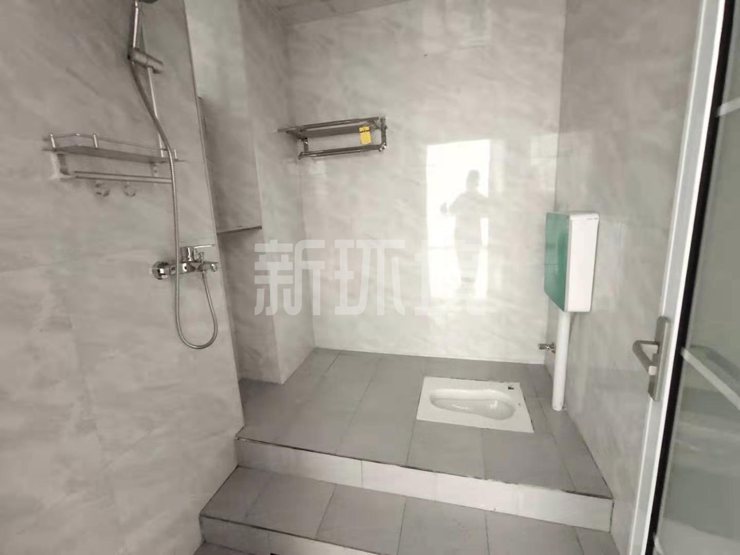 明鑫澧水湾  4室2厅2卫   1700.00元/月室内图