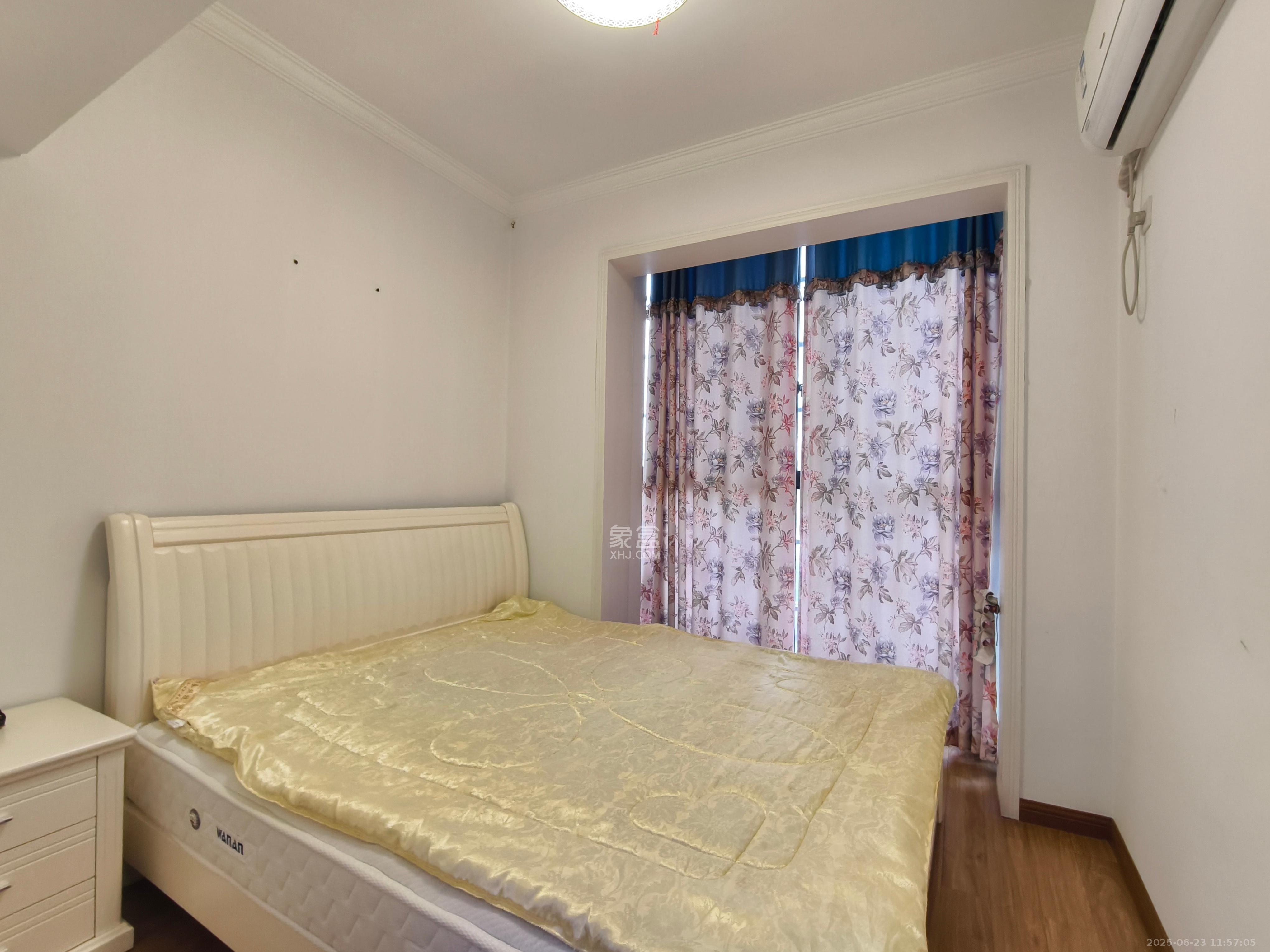 康桥长郡 3室2厅1卫 2500.0元/月 康桥长郡 3室2厅1卫 2500.0元/月室内图