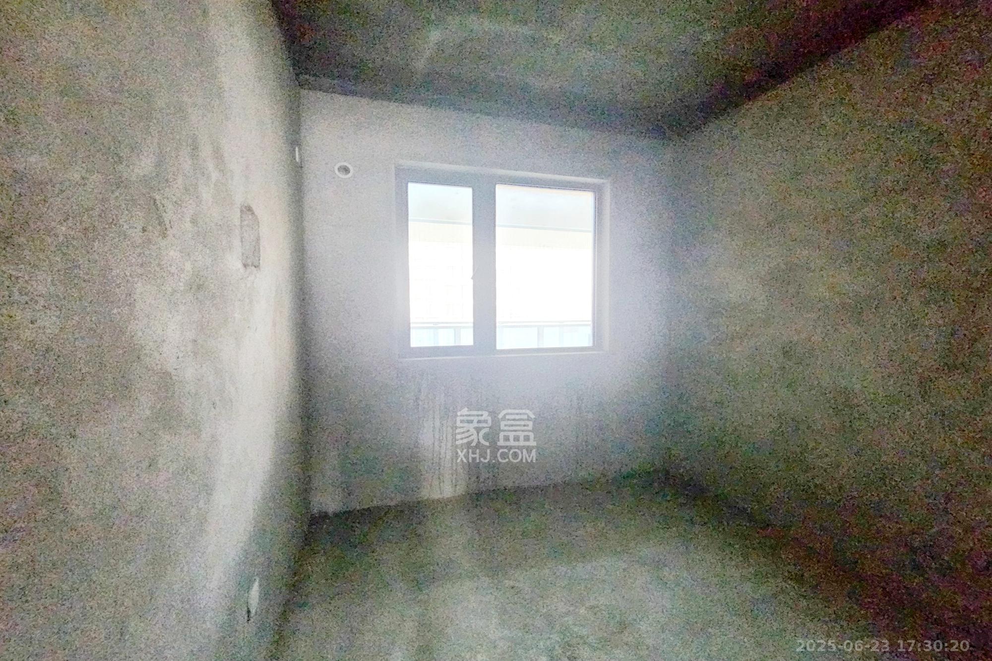 明昇壹城（明昇时代广场）一期  3室1厅1卫    118.0万卧室