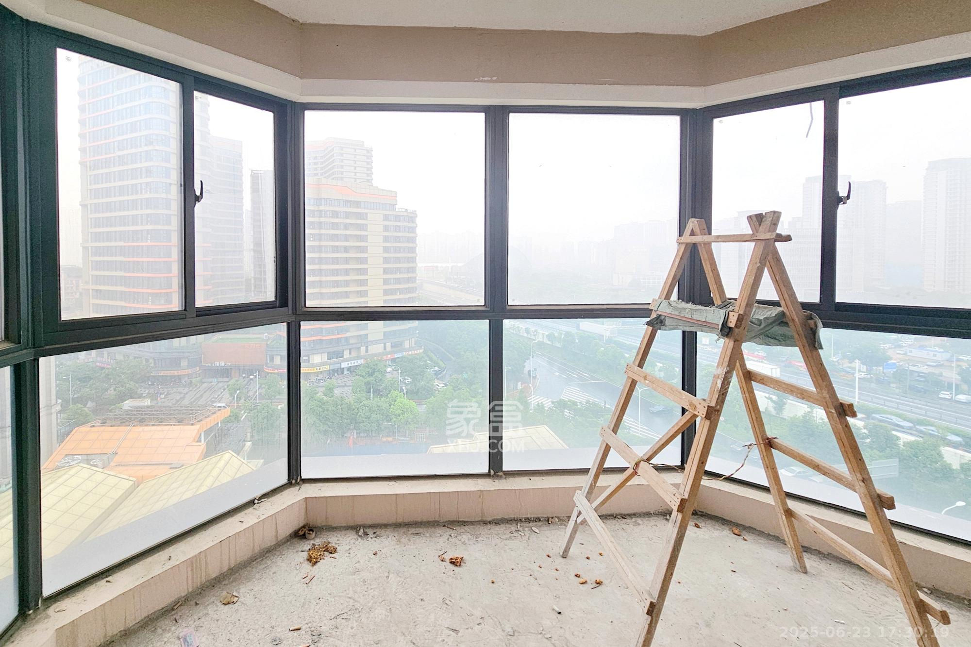 明昇壹城（明昇时代广场）一期  3室1厅1卫    118.0万其他