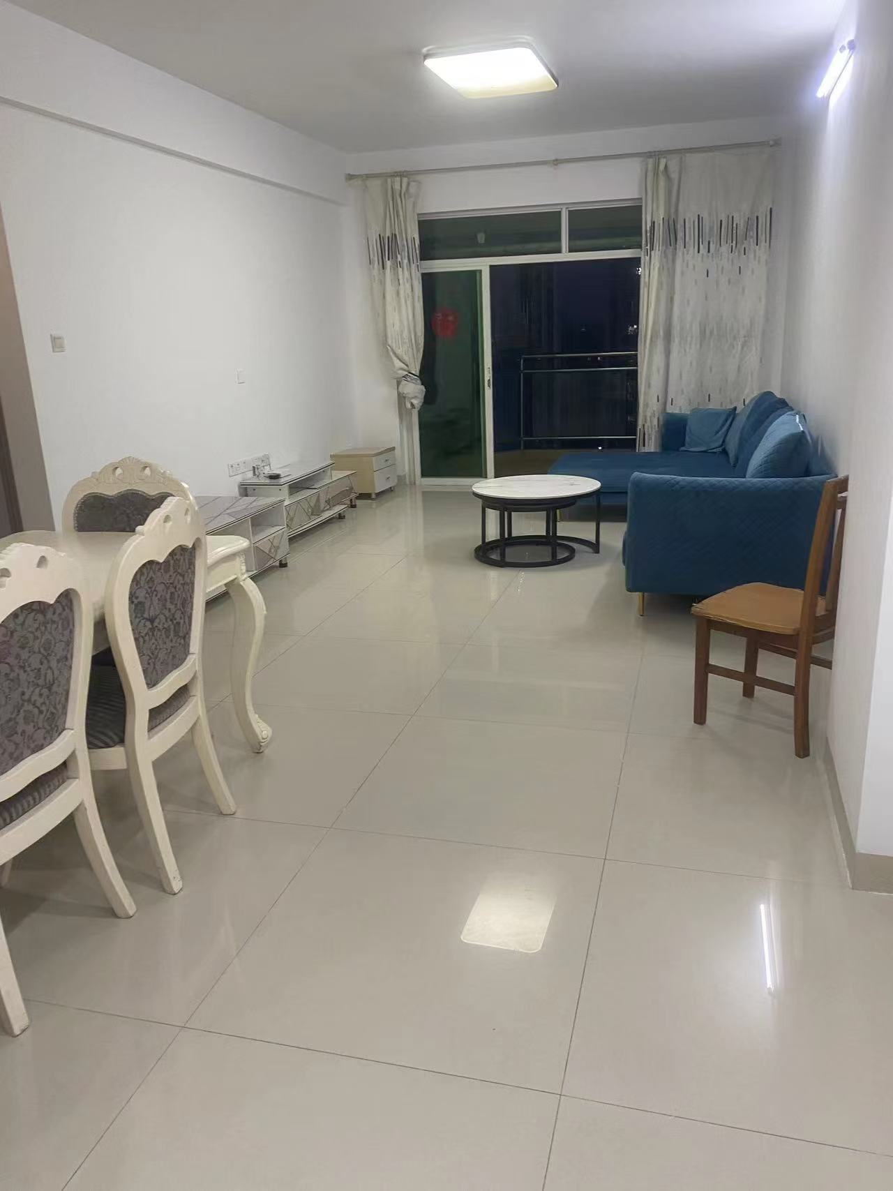 濠江花园 2室2厅1卫 2300.0元/月 濠江花园 2室2厅1卫 2300.0元/月室内图