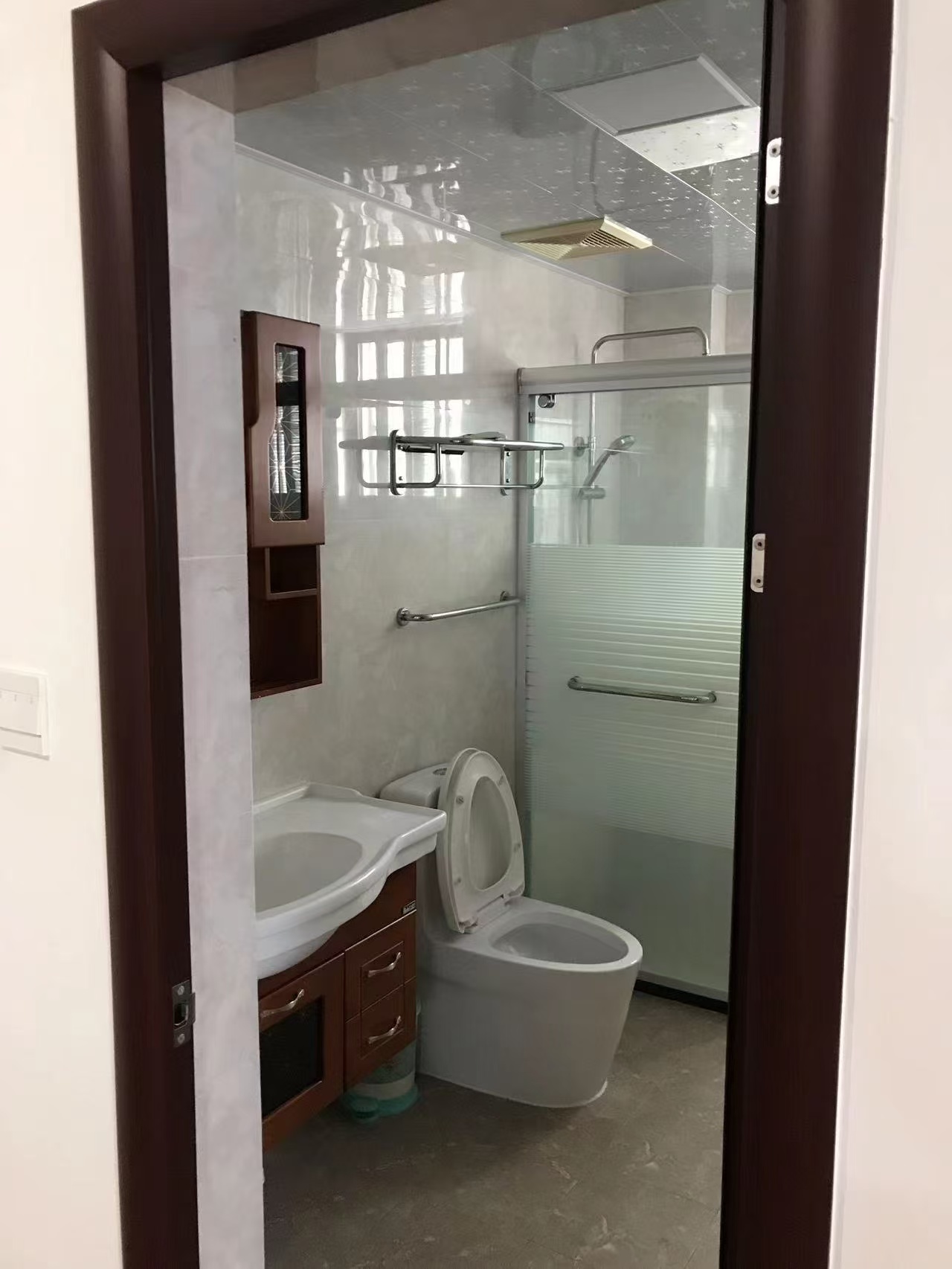 龙腾随园  2室2厅1卫   2800.00元/月室内图