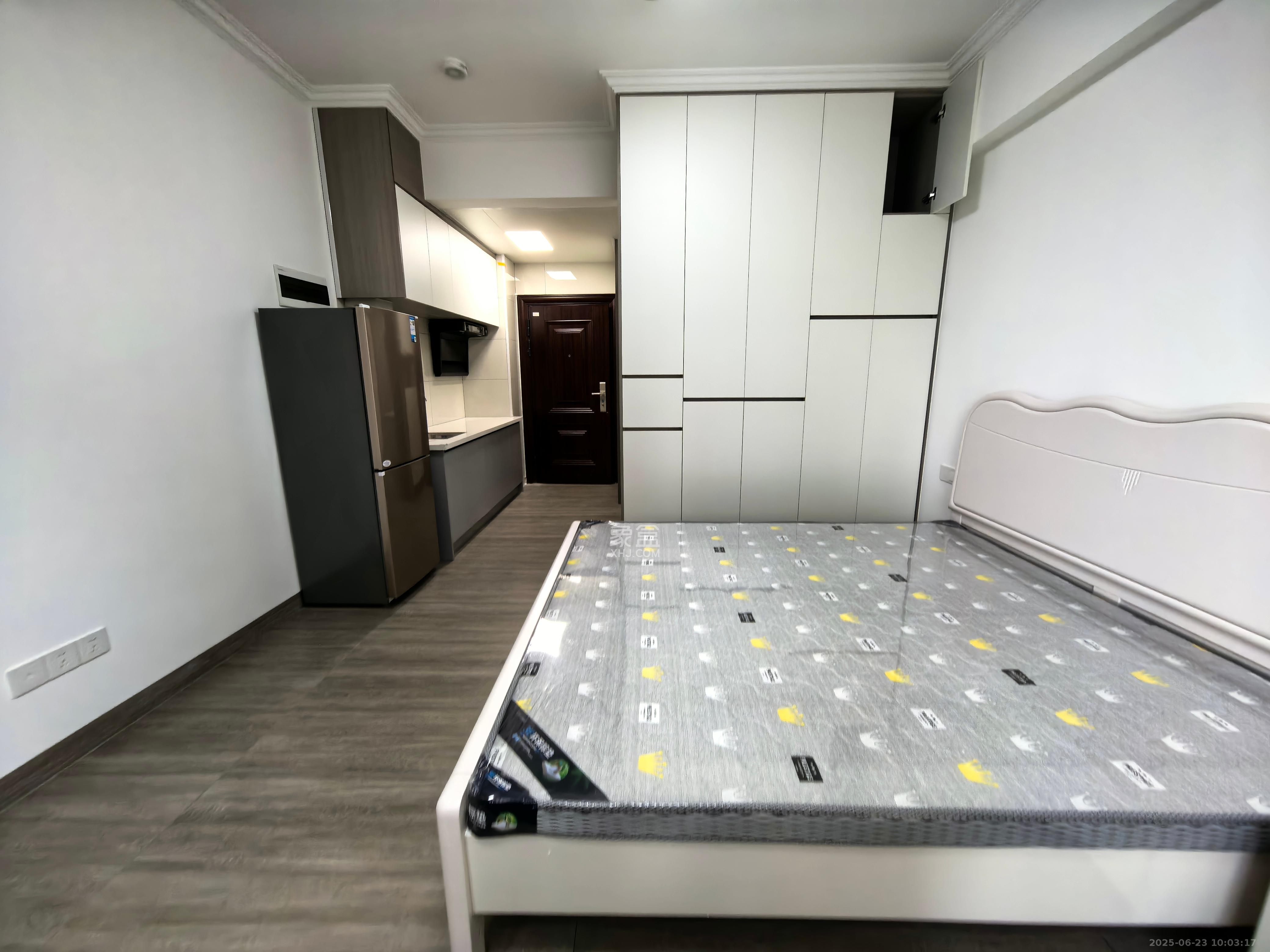 莲馨苑  1室1厅1卫   1350.00元/月室内图