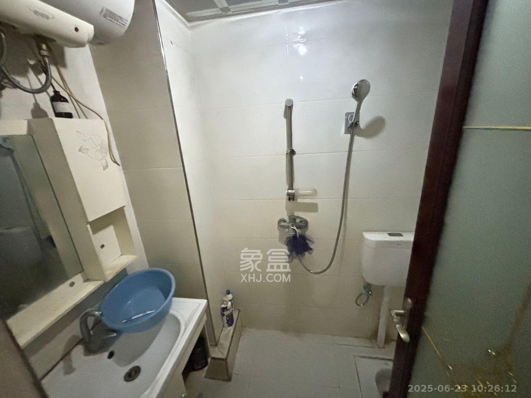 万科魅力之城  1室1厅1卫    1300.0元/月 万科魅力之城  1室1厅1卫    1300.0元/月室内图