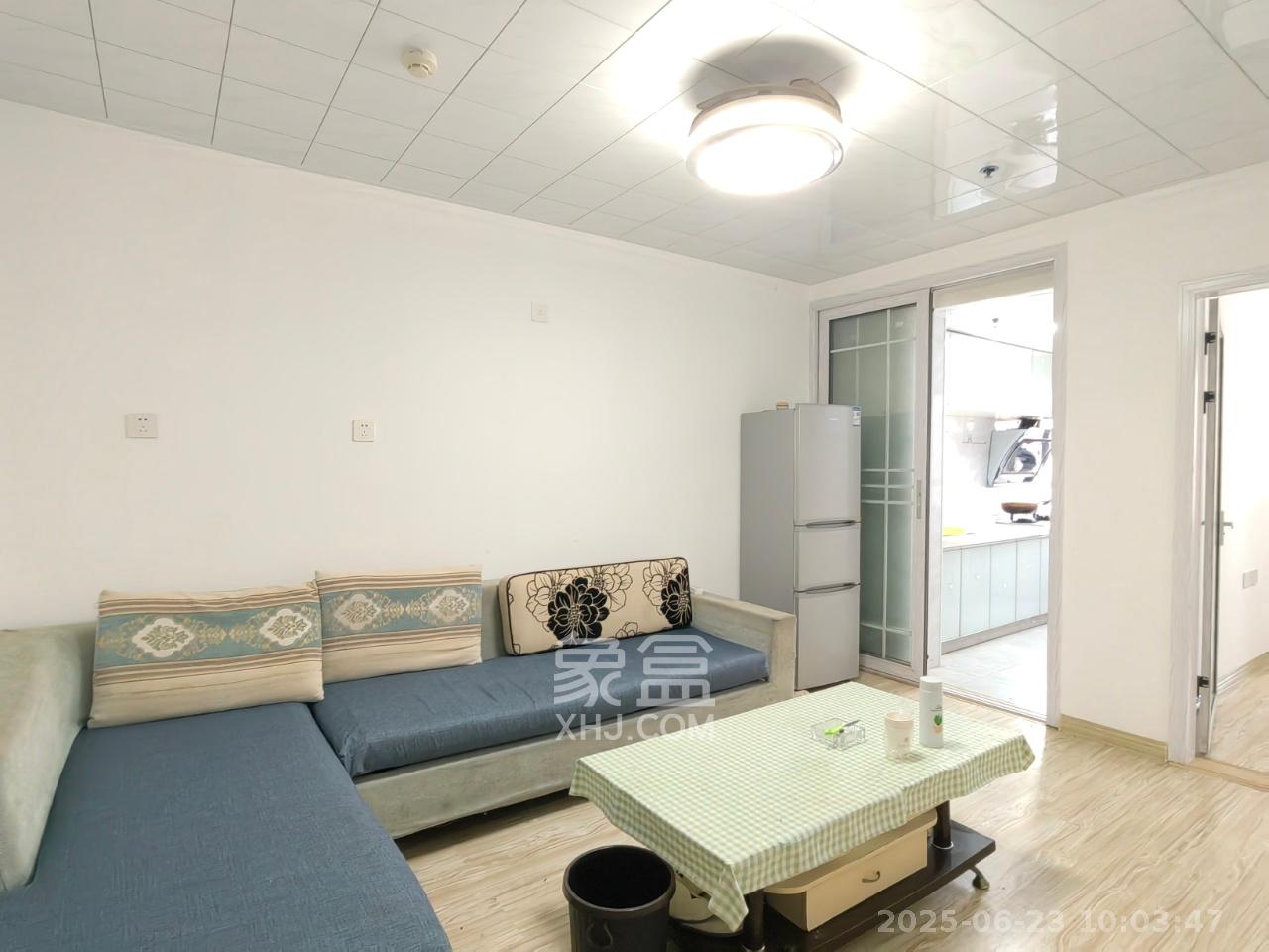 天健城 2室1厅1卫 2600.0元/月 天健城 2室1厅1卫 2600.0元/月室内图