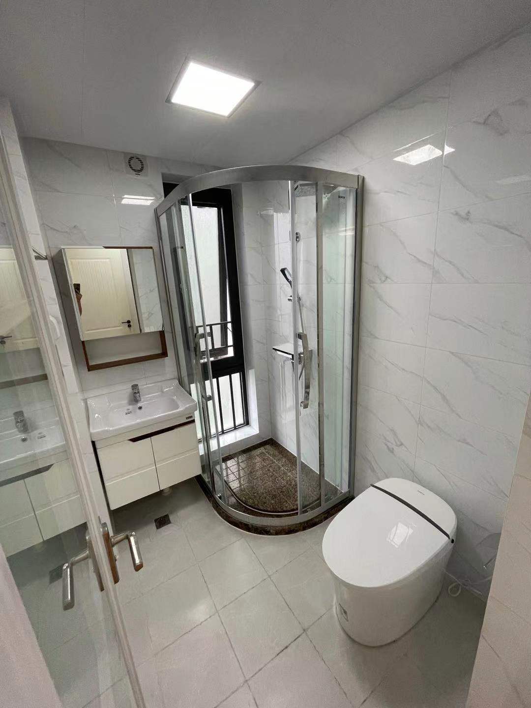 尚运上品 3室2厅2卫 6500.00元/月 尚运上品 3室2厅2卫 6500.00元/月室内图