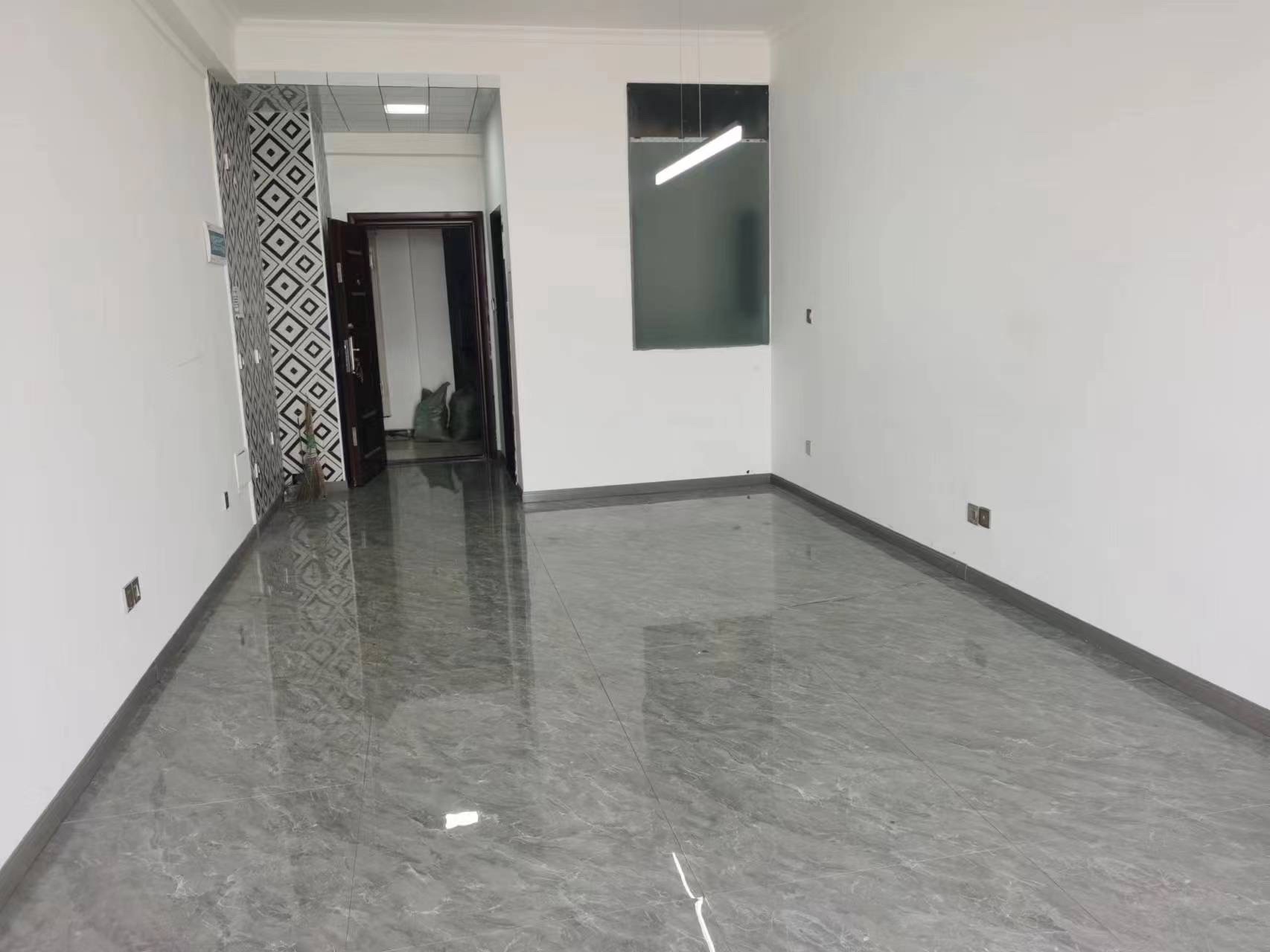 恒隆国际  1室0厅0卫    1200.0元/月室内图