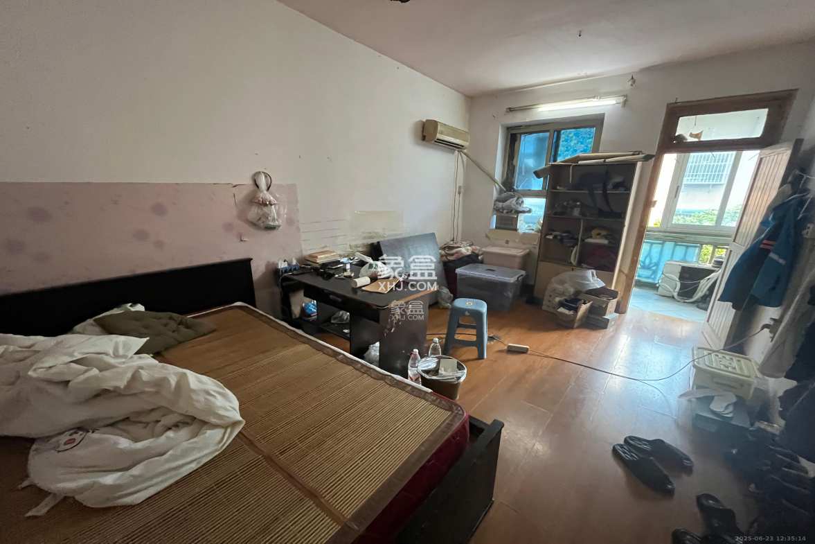 赤岗小区(一二三片) 2室1厅1卫 900.0元/月 赤岗小区(一二三片) 2室1厅1卫 900.0元/月室内图