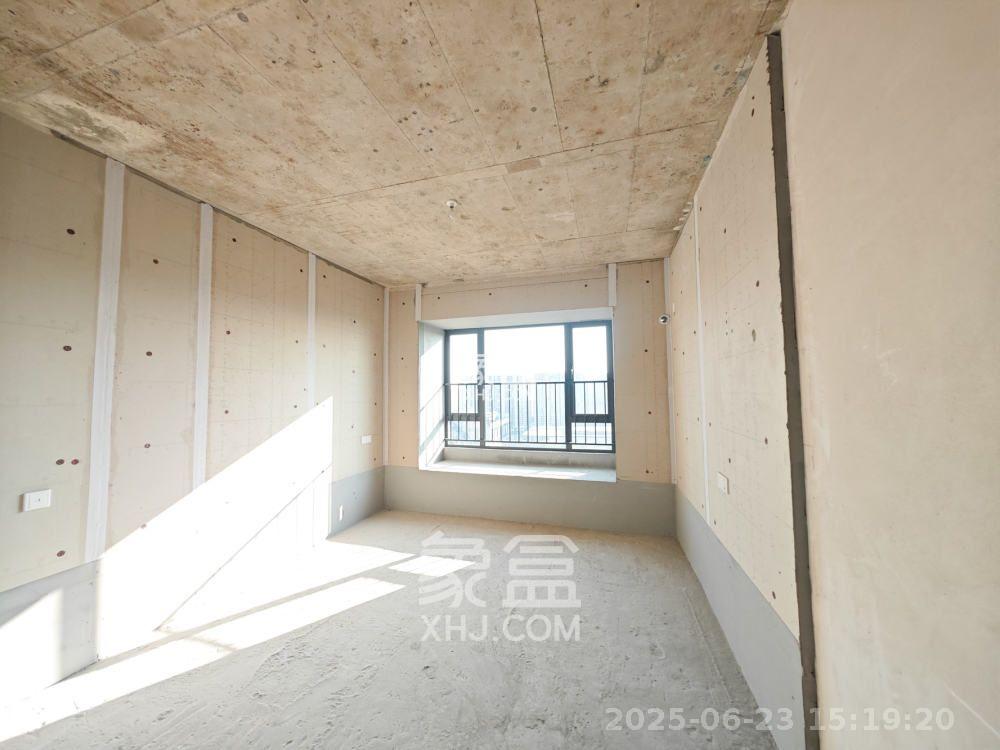 金地都会风華  3室2厅2卫   3500.00元/月室内图