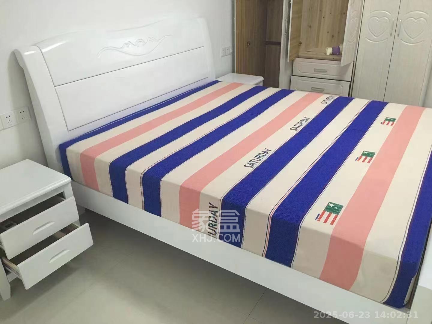 绿地中央广场  2室2厅1卫   2500.00元/月室内图