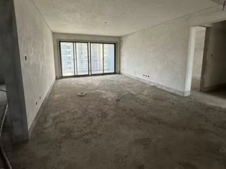 恒大御景湾  5室2厅2卫    250.48万室内图
