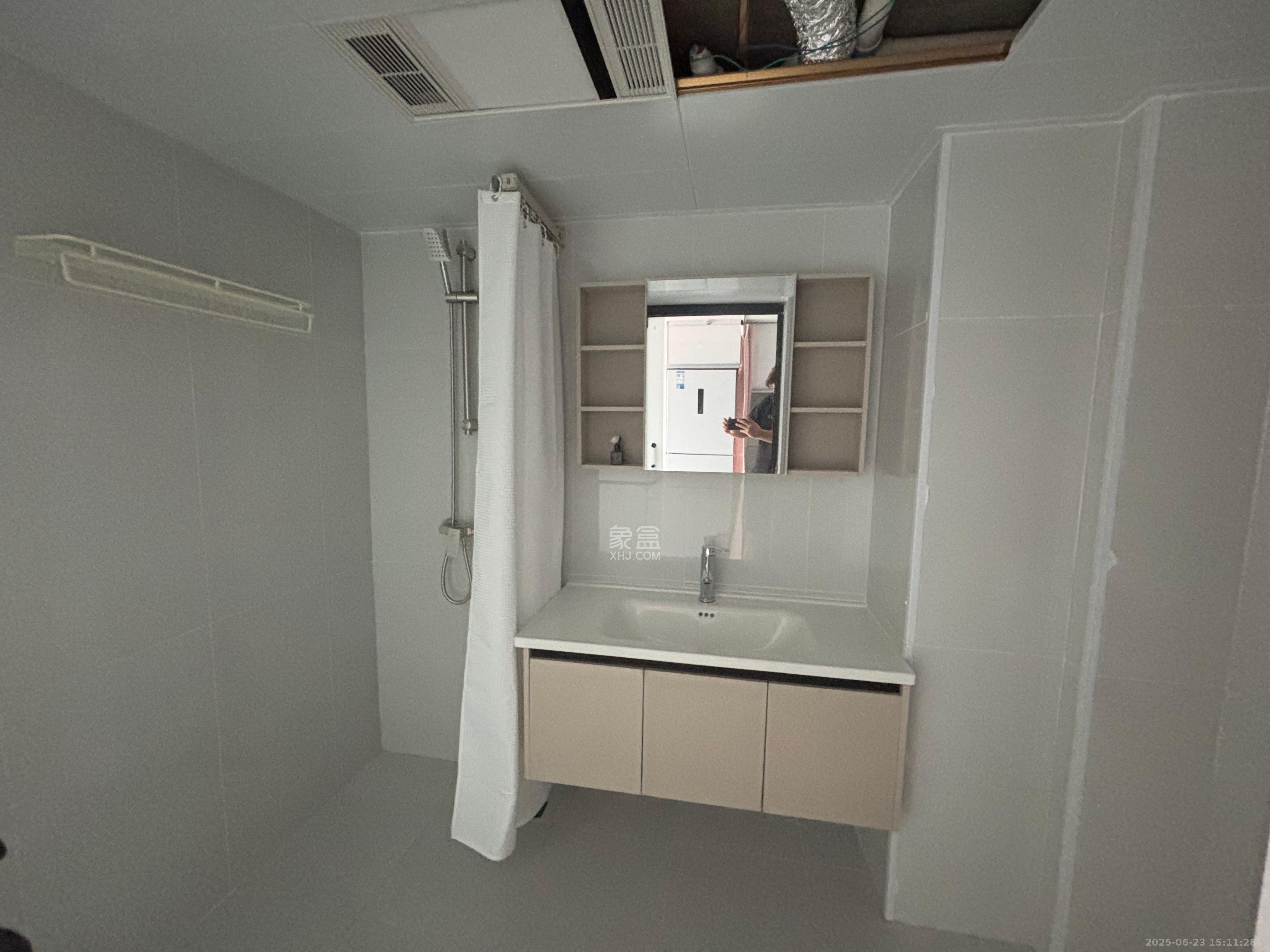 梅溪悦章  1室1厅1卫    1500.0元/月室内图