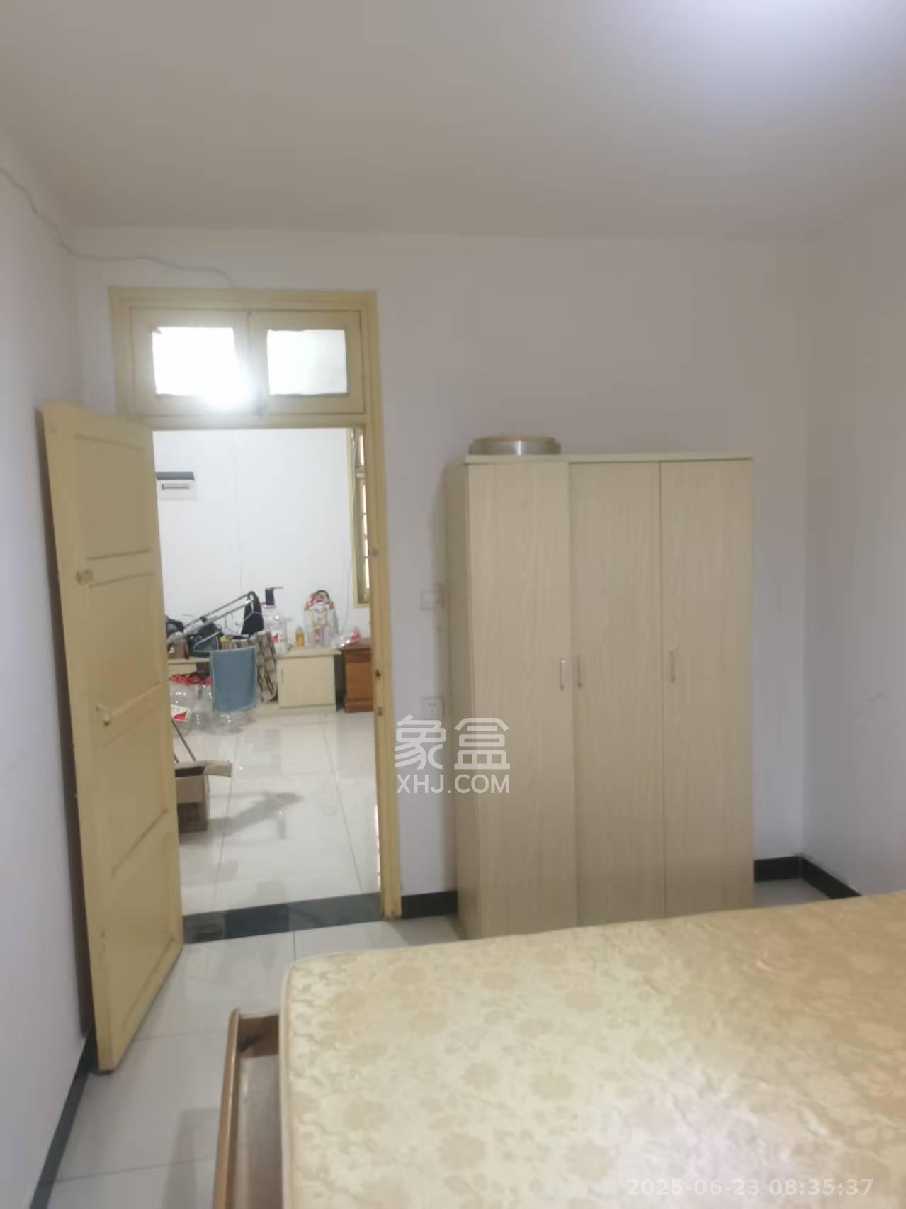 长坡社区  2室1厅1卫   700.00元/月室内图