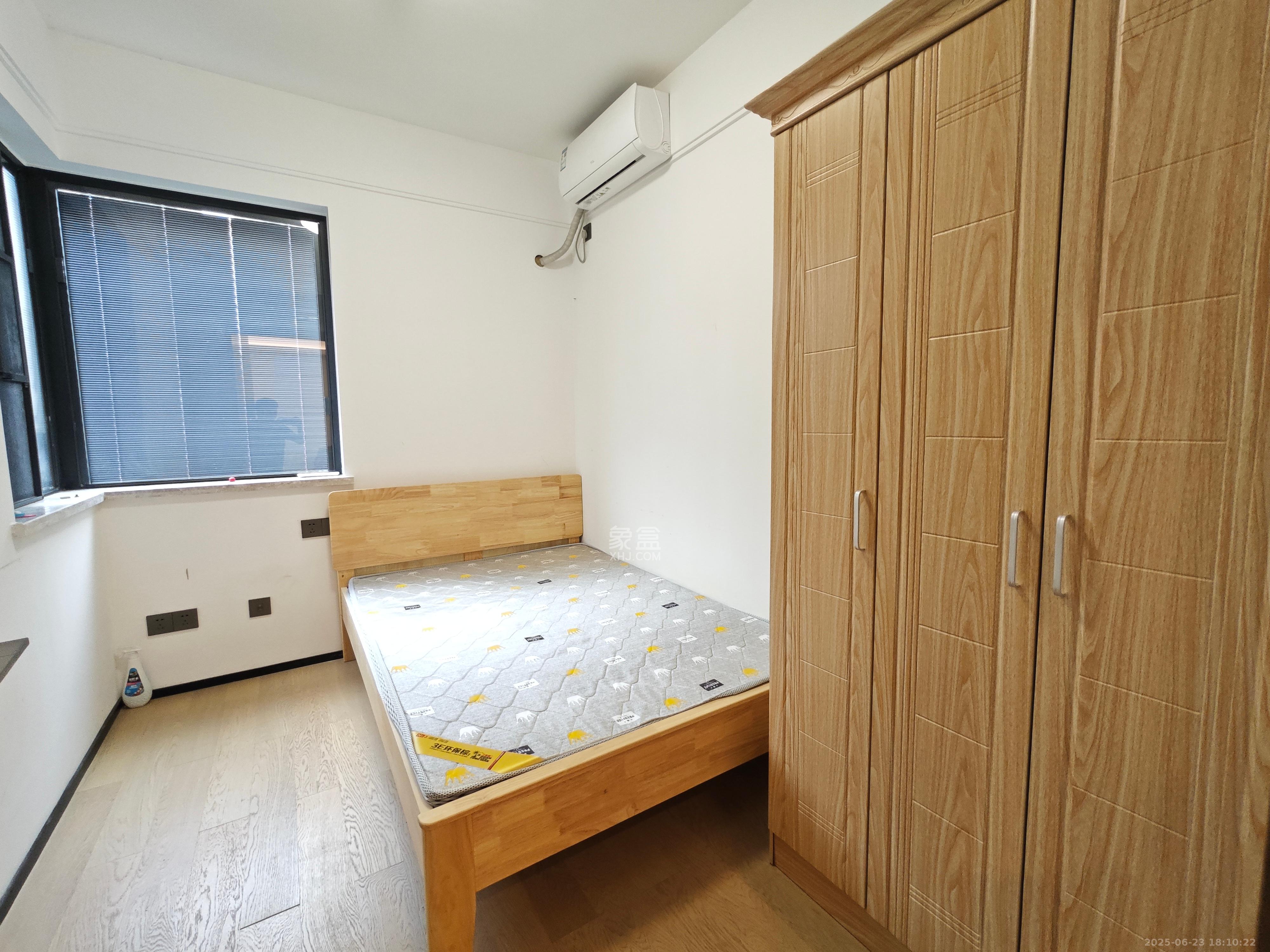 万科魅力之城天阔里  3室2厅2卫   2800.00元/月室内图