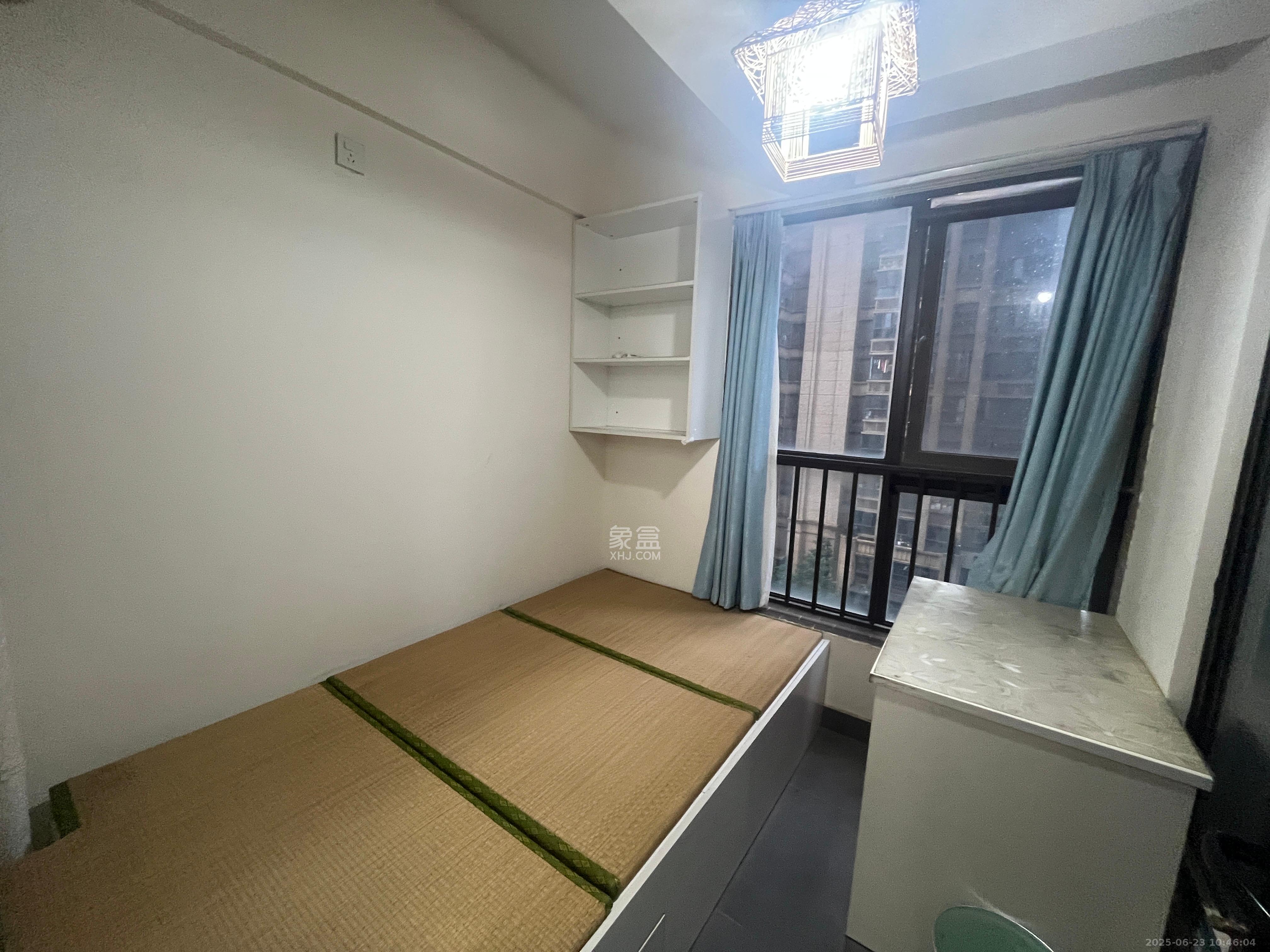 时代倾城一期  3室2厅1卫   1900.00元/月室内图