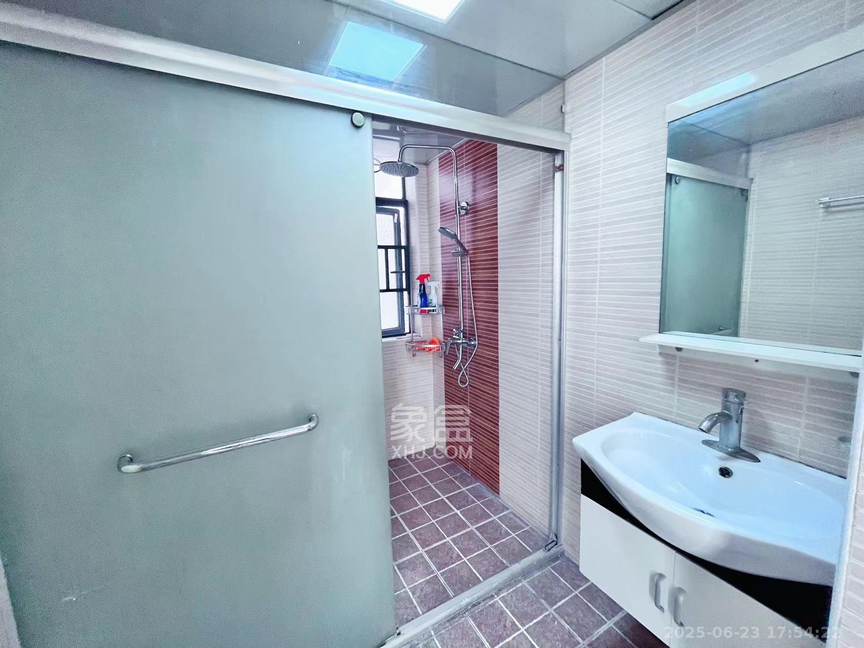 湘府9号  2室2厅1卫    2200.0元/月室内图