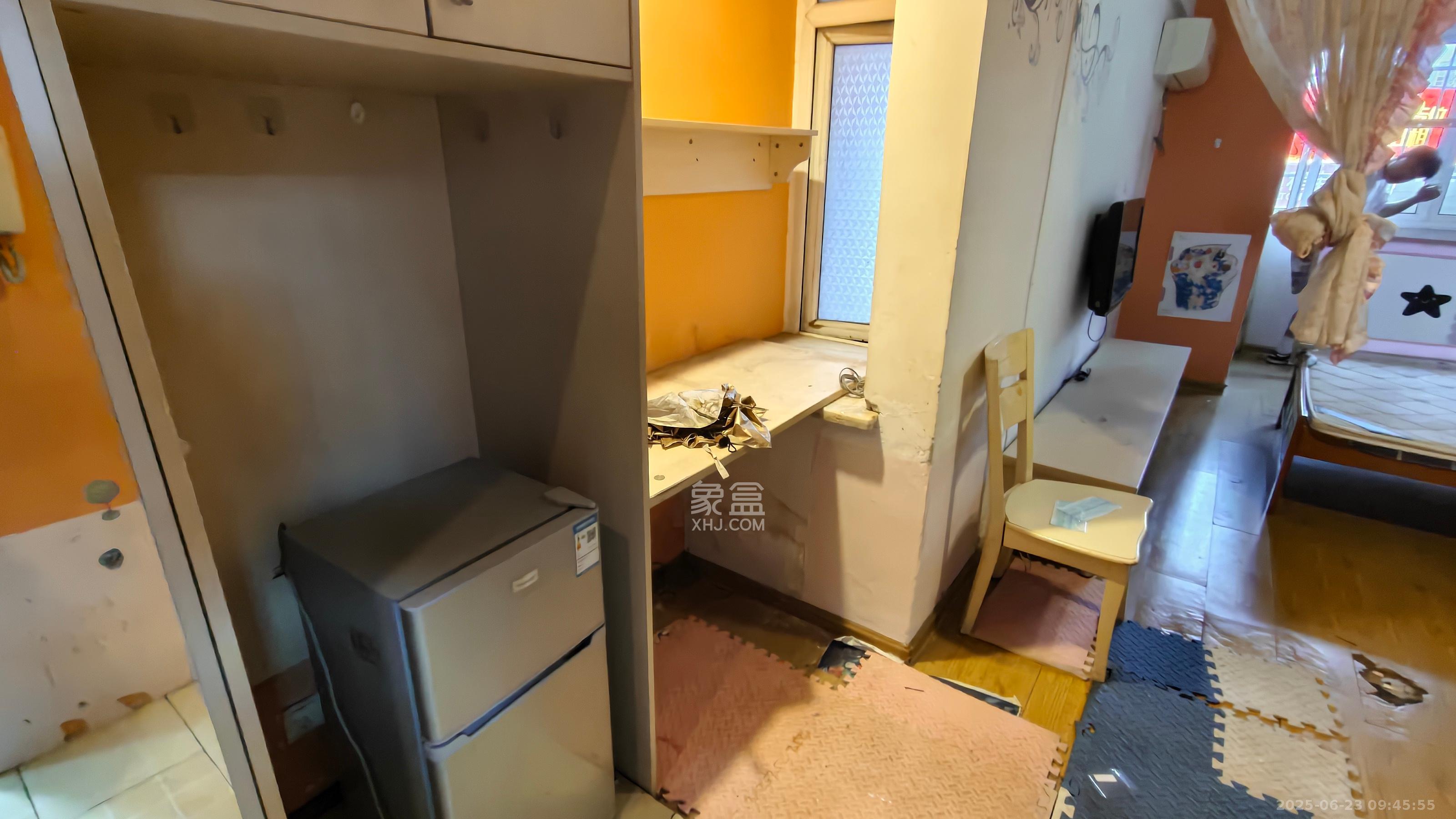 未来蜂巢  1室1厅1卫    1000.0元/月室内图