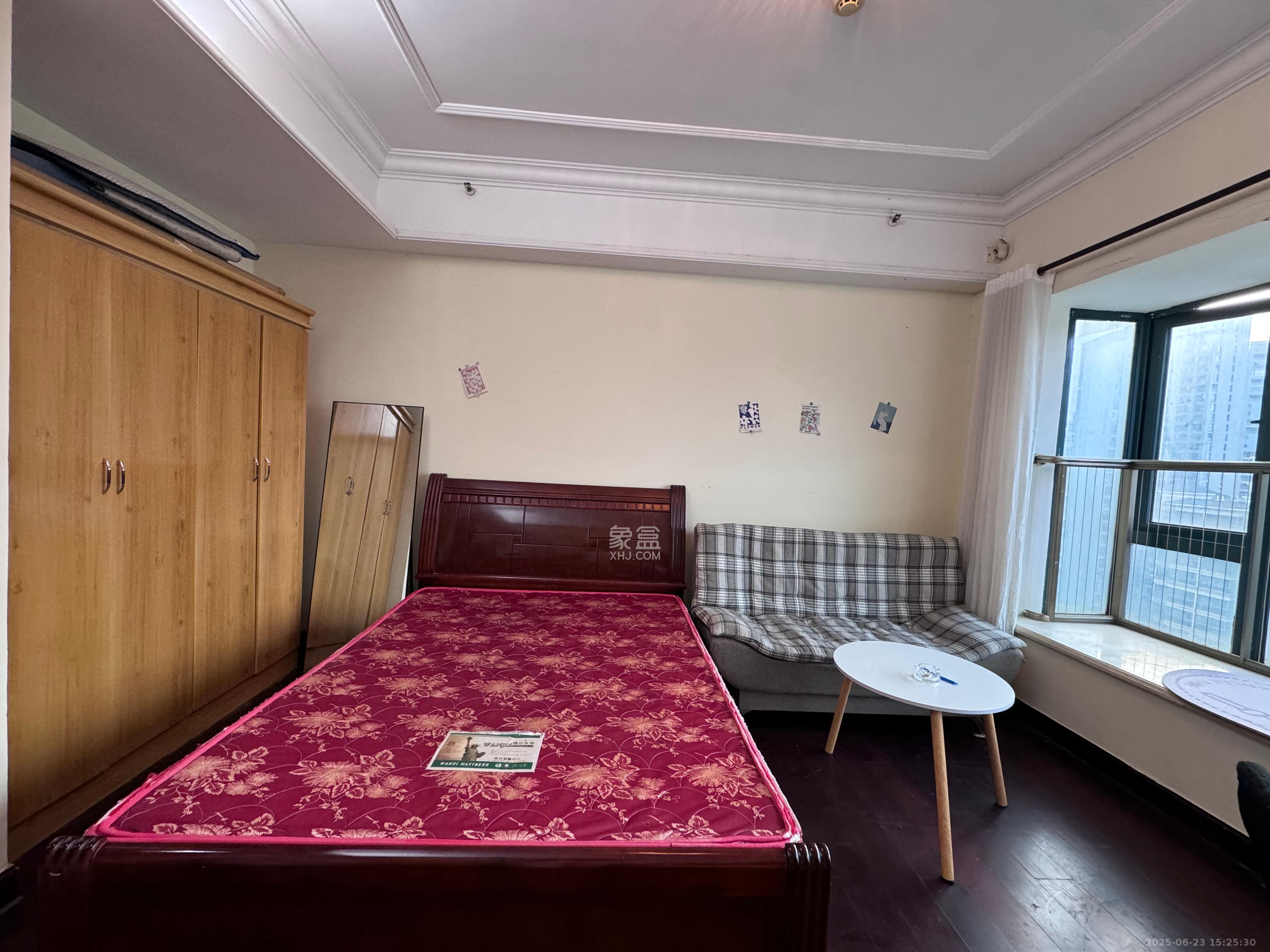 恒大华府 1室1厅1卫 1300.0元/月 恒大华府 1室1厅1卫 1300.0元/月室内图