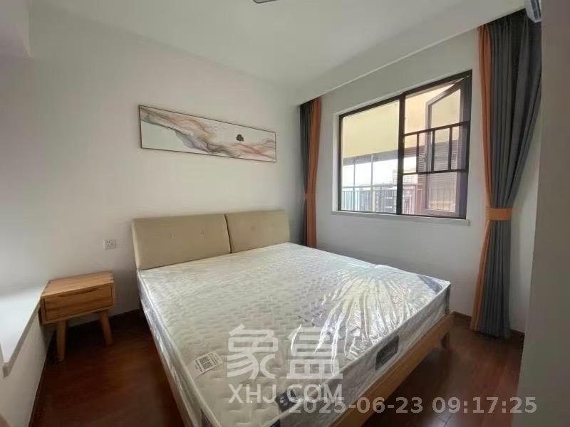 龙湖水晶郦城  3室2厅1卫   3100.00元/月室内图