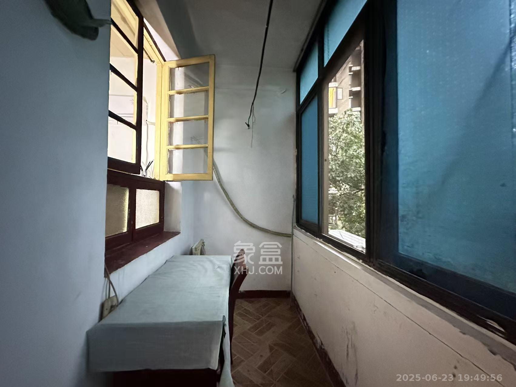 湖橡宿舍/湖橡小区 1室0厅0卫 900.0元/月 湖橡宿舍/湖橡小区 1室0厅0卫 900.0元/月室内图