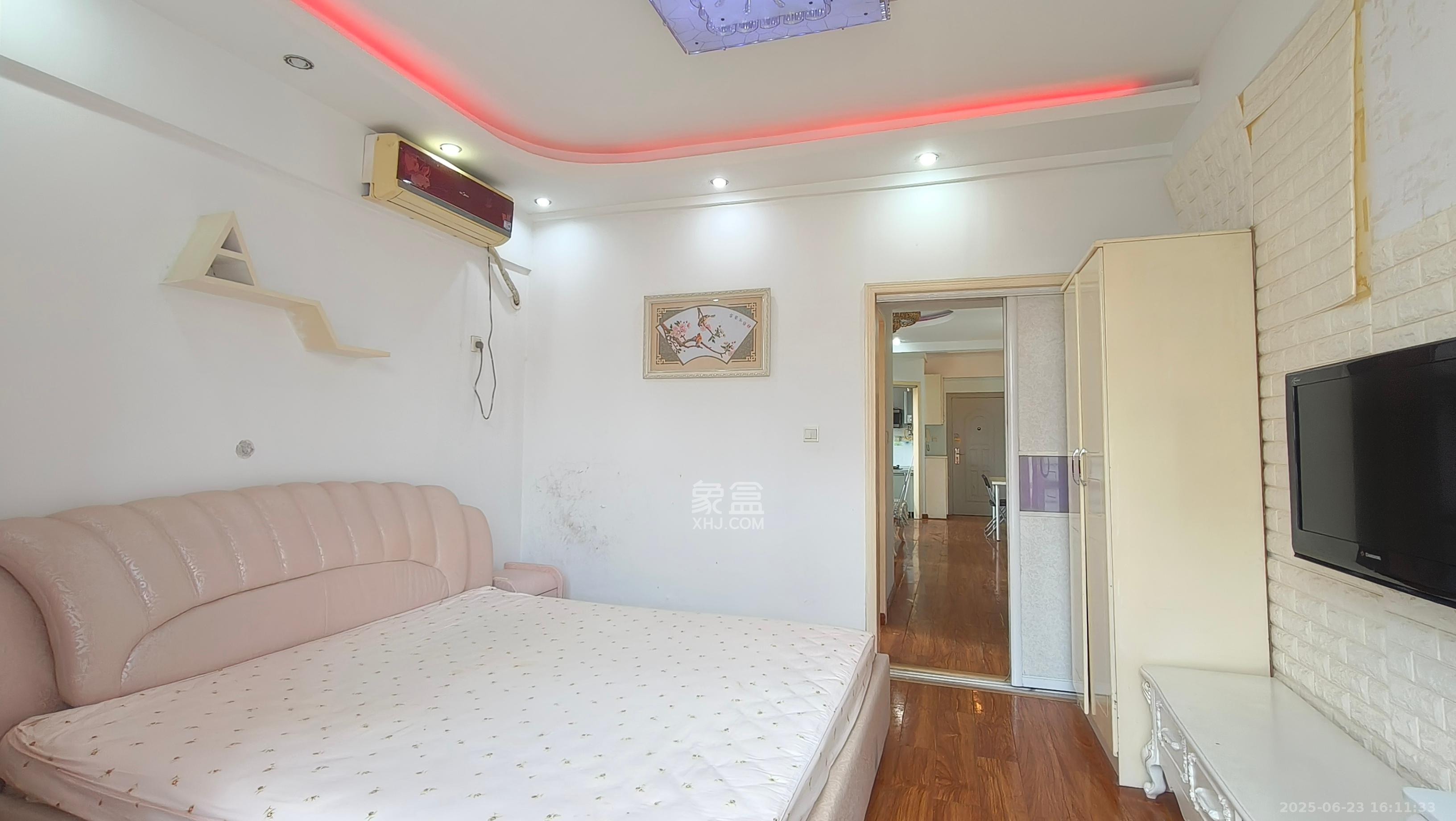 湘水一城(一期) 1室1厅1卫 1500.0元/月 湘水一城(一期) 1室1厅1卫 1500.0元/月室内图