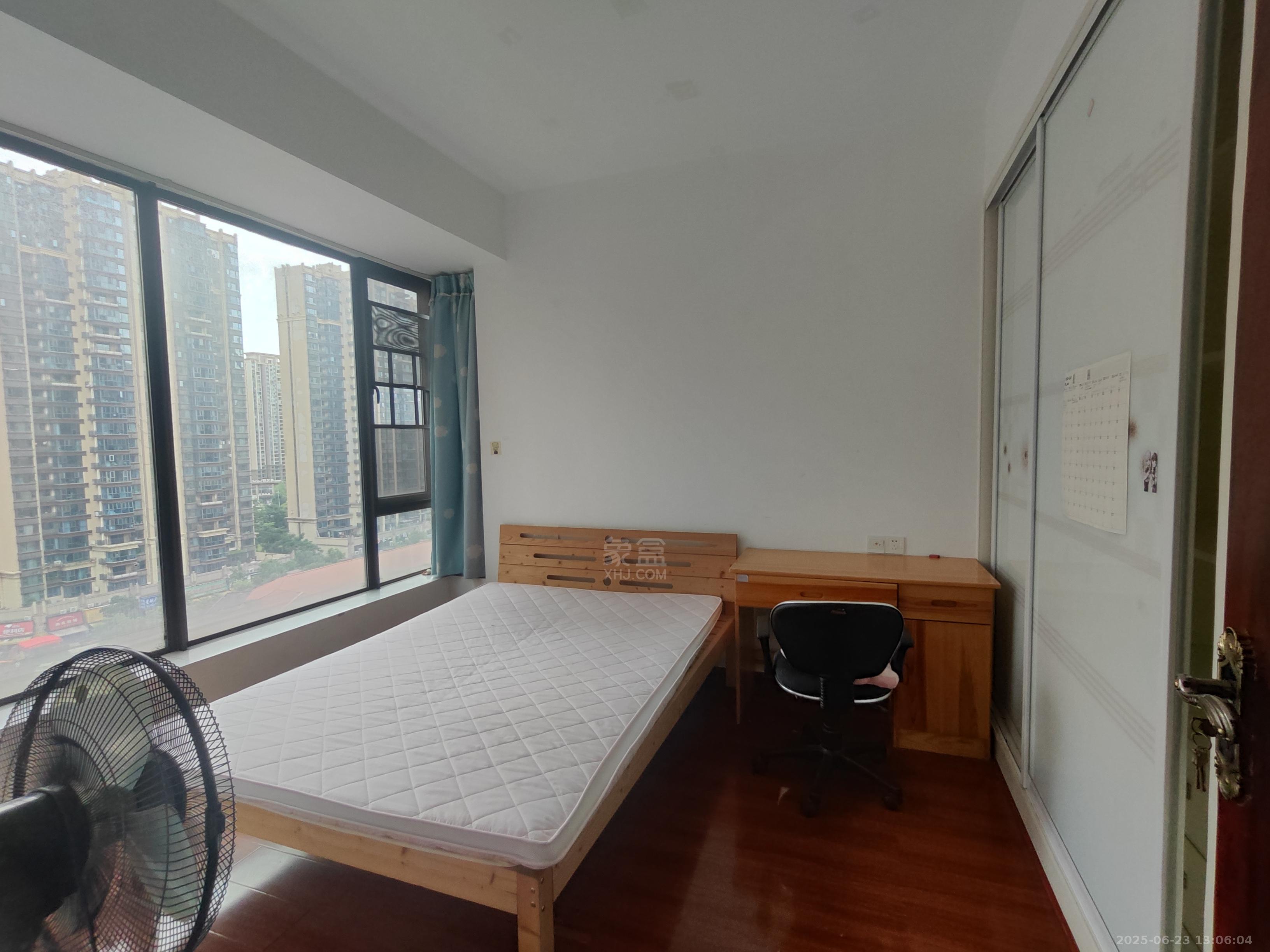 金轮翡翠名园 3室2厅1卫 1800.0元/月 金轮翡翠名园 3室2厅1卫 1800.0元/月室内图