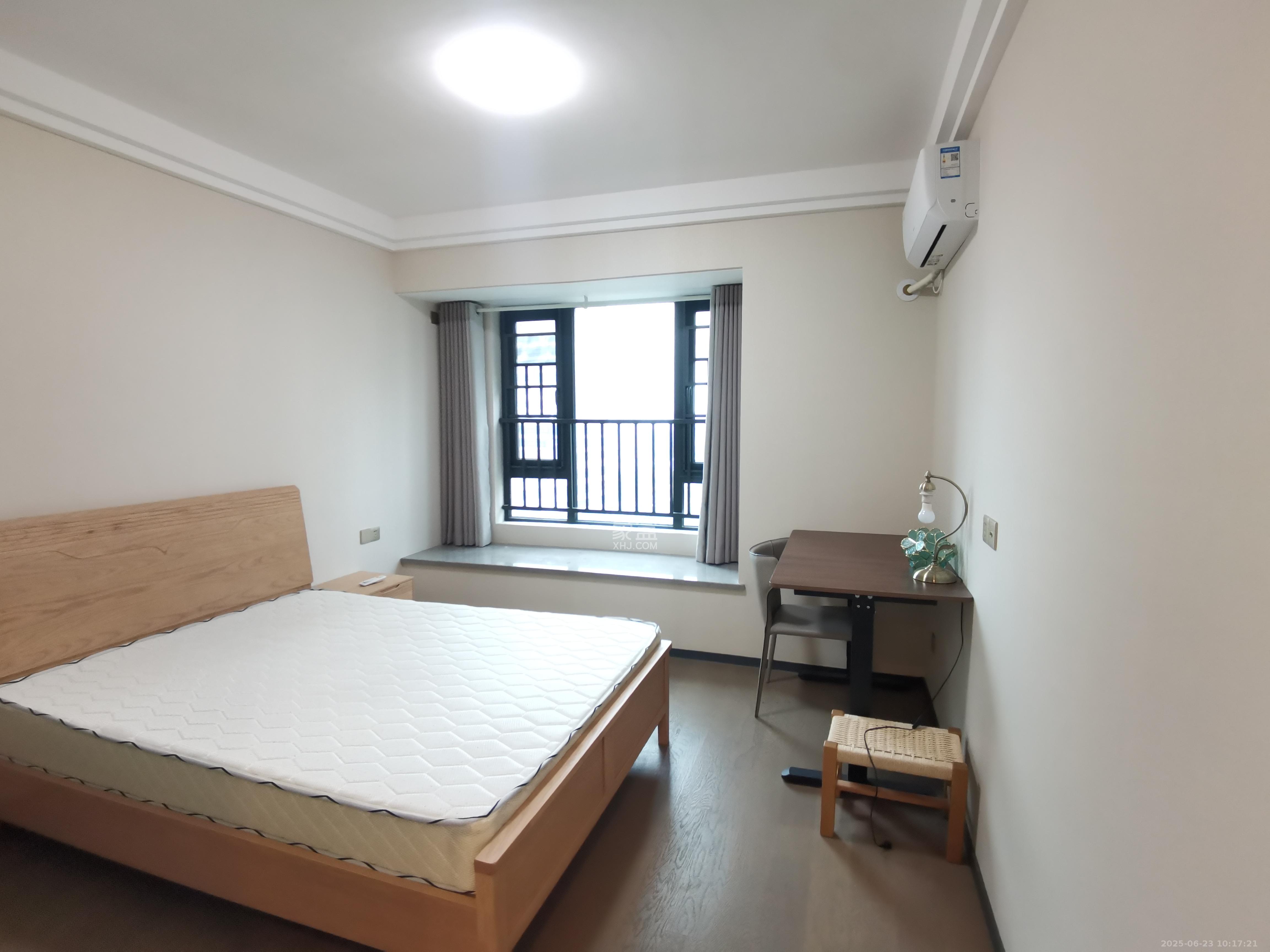 中海阅麓山二期 3室2厅2卫 3800.0元/月 中海阅麓山二期 3室2厅2卫 3800.0元/月室内图