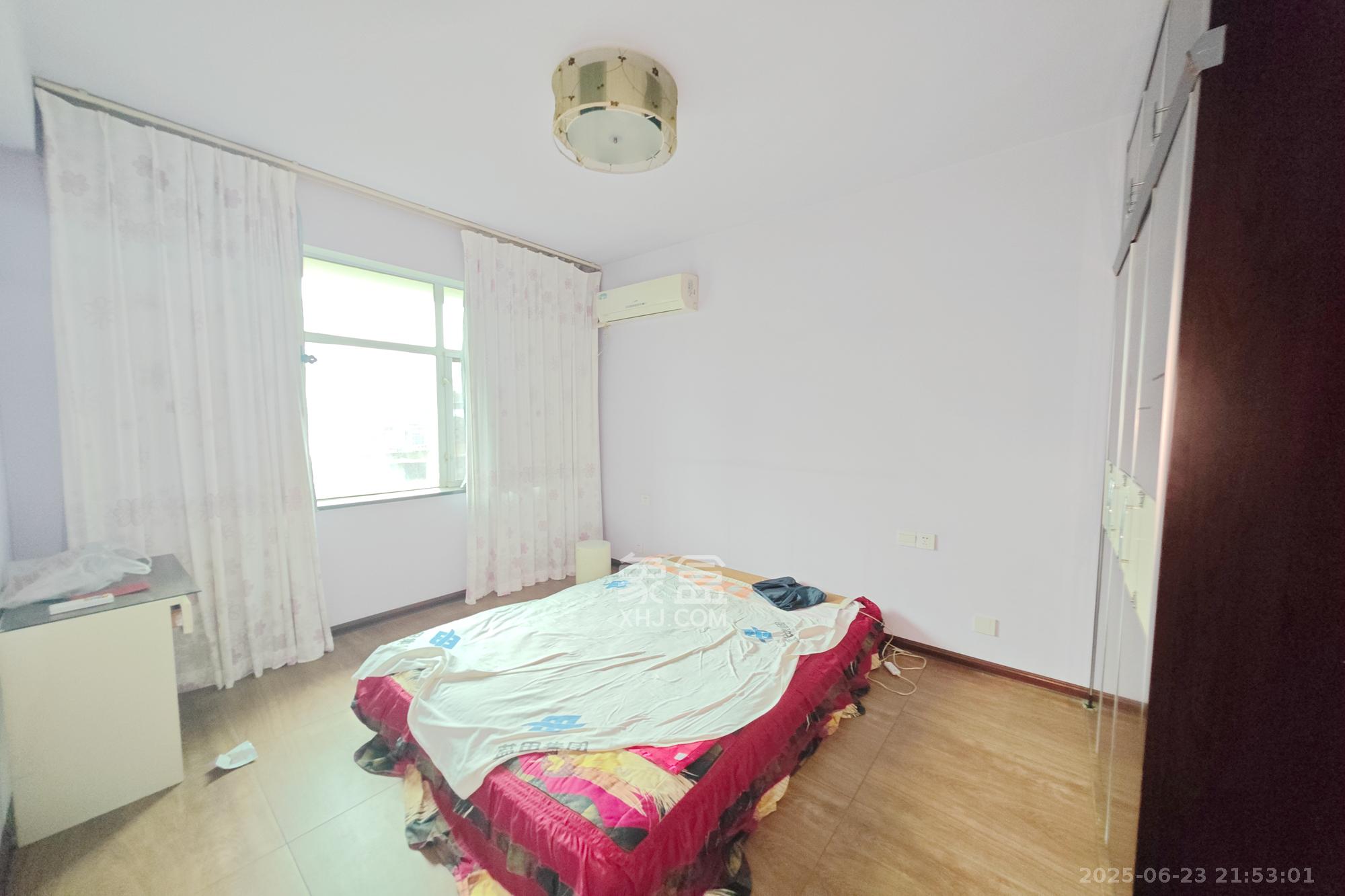 名都凯旋城  4室2厅2卫    112.0万 名都凯旋城  4室2厅2卫    112.0万卧室