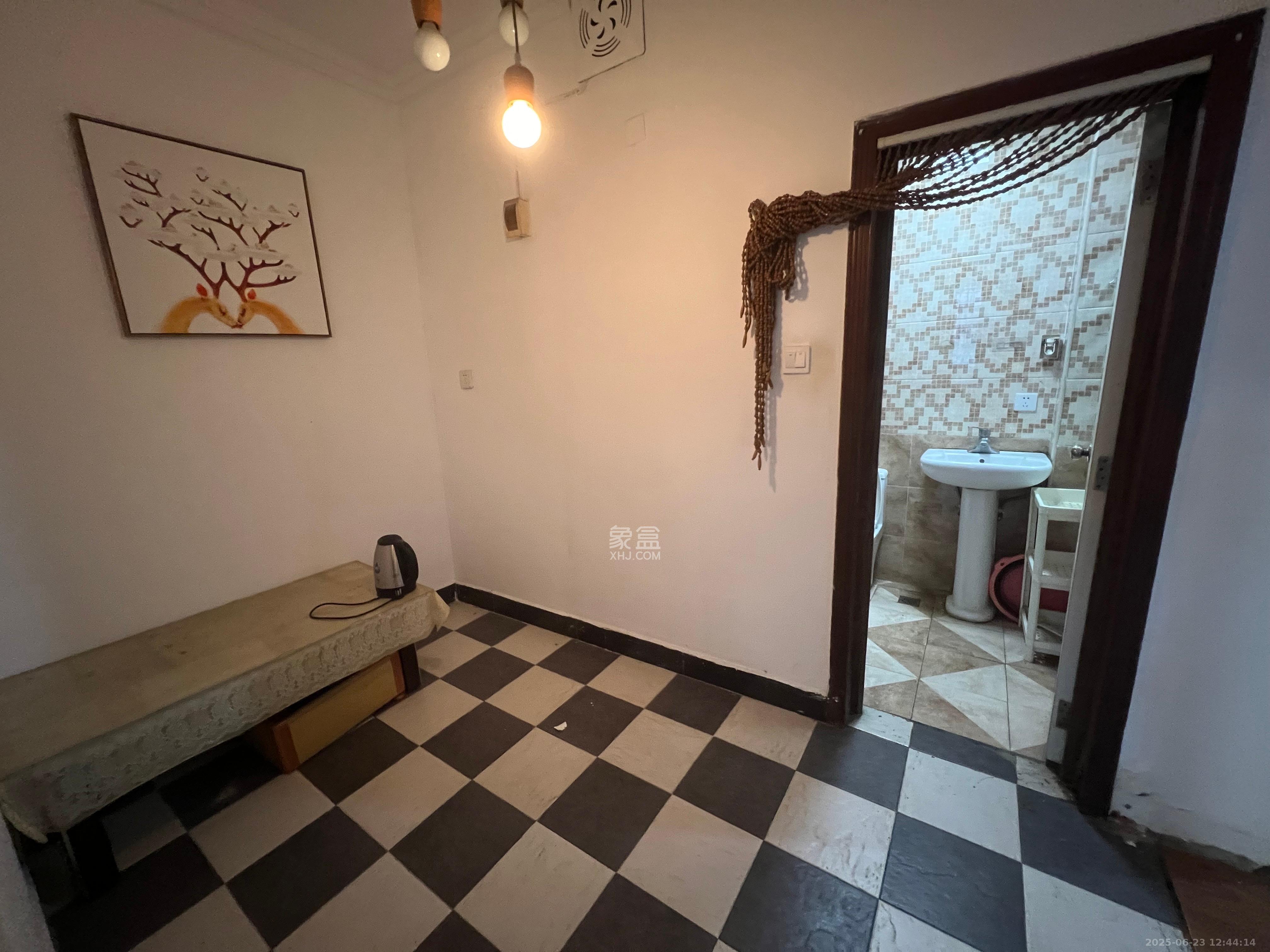 茅亭子 2室1厅1卫 2500.0元/月 茅亭子 2室1厅1卫 2500.0元/月室内图