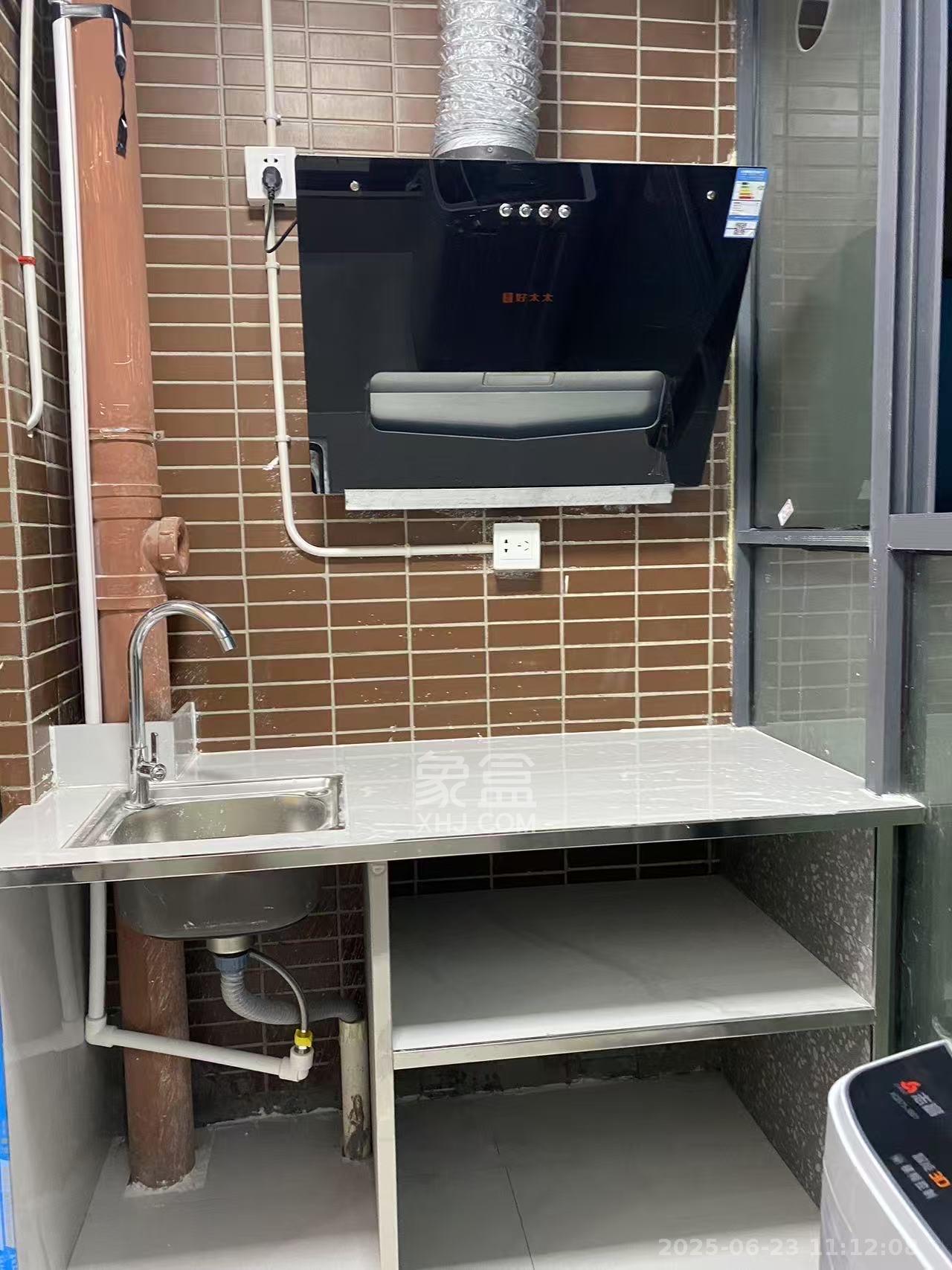 海伦春天  1室0厅0卫    980.0元/月 海伦春天  1室0厅0卫    980.0元/月室内图1