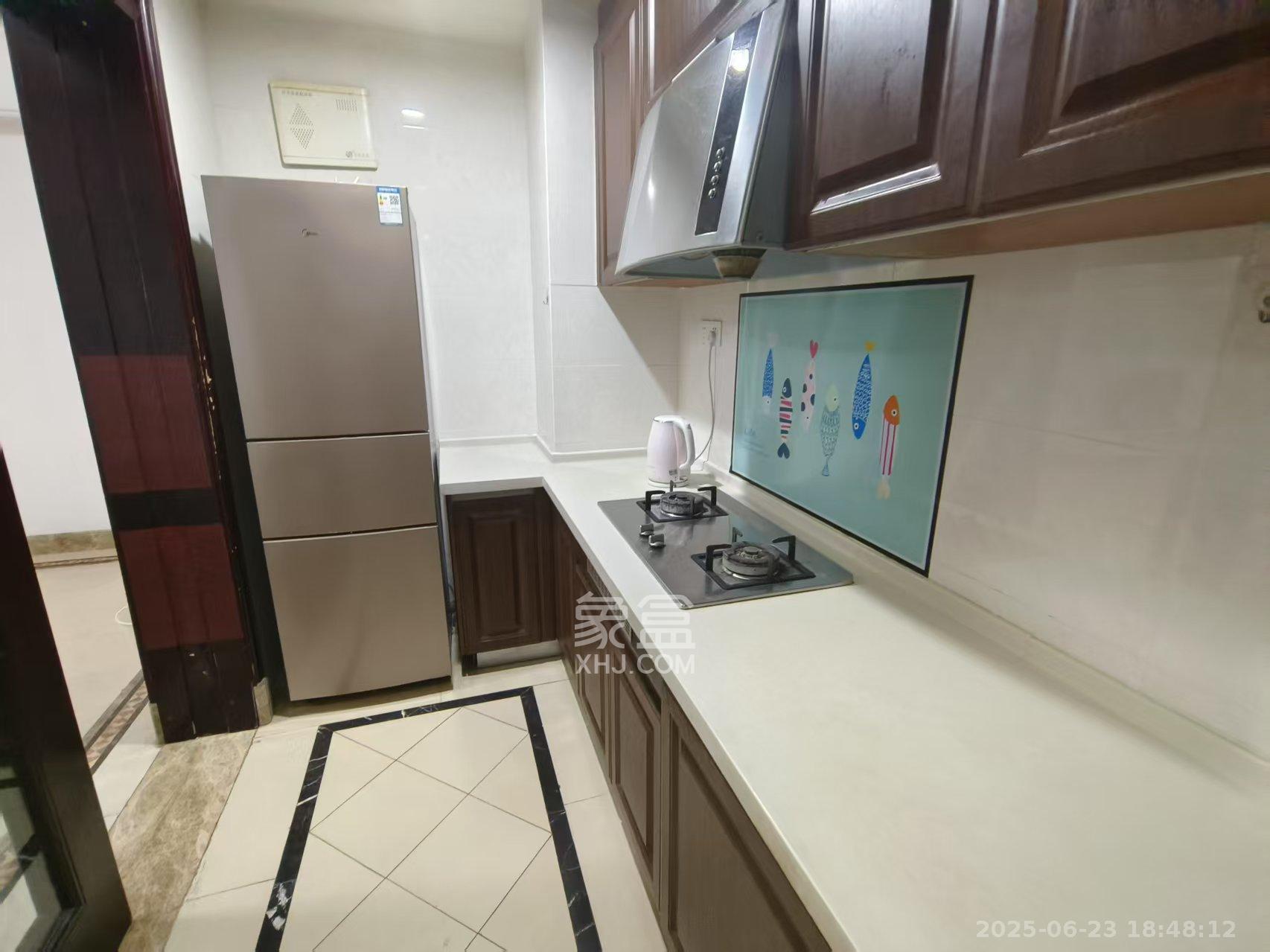 中海国际一期 3室2厅1卫 1900.0元/月 中海国际一期 3室2厅1卫 1900.0元/月室内图