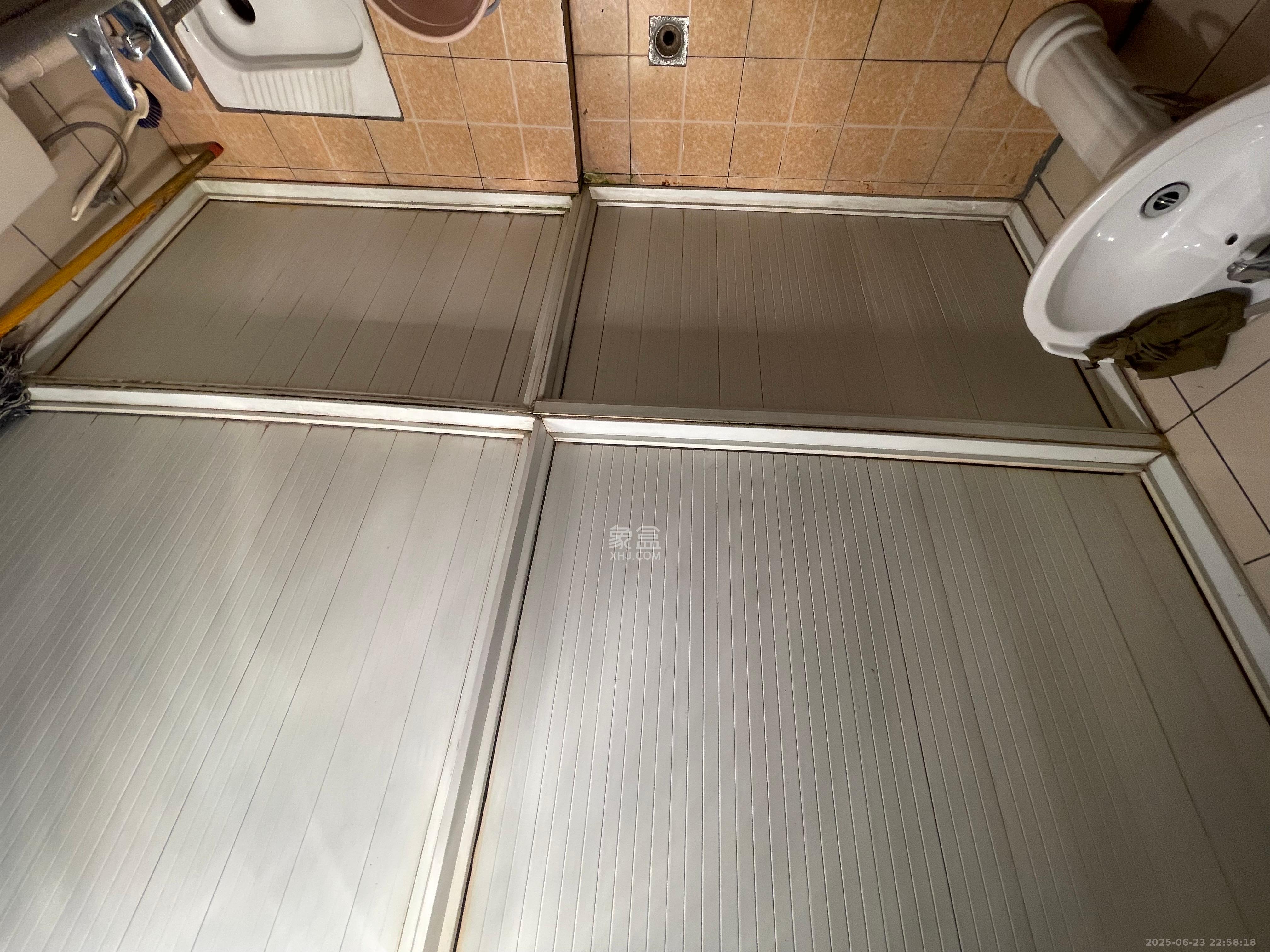 先锋新宇  2室1厅3卫   1280.00元/月室内图