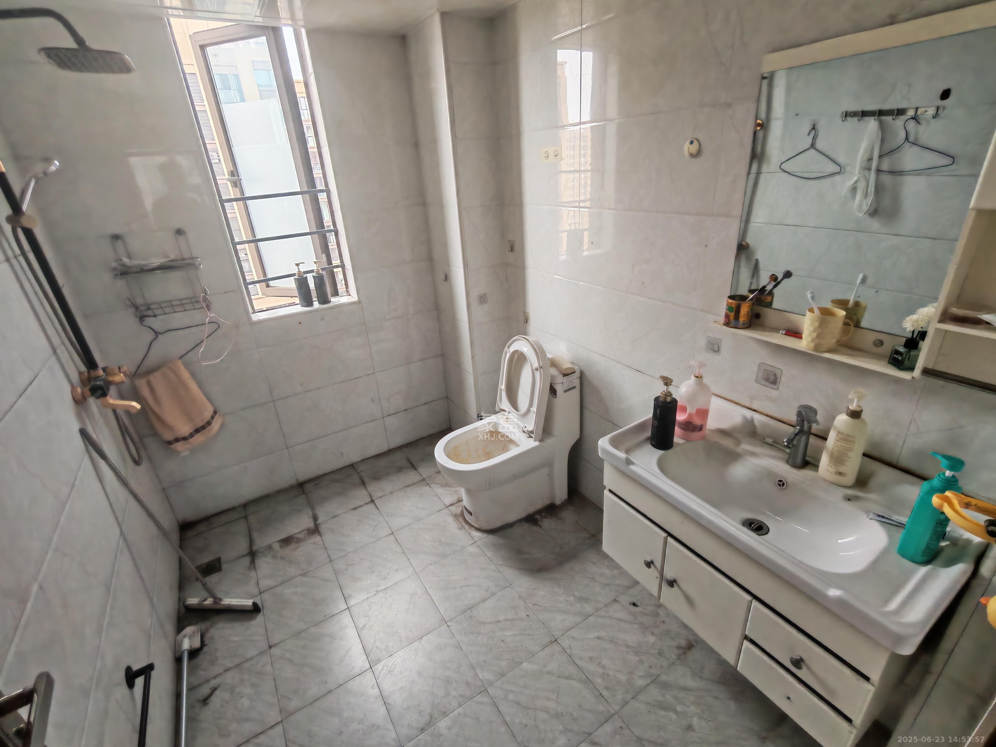 梅溪湖合能璞丽 4室2厅2卫 2800.0元/月 梅溪湖合能璞丽 4室2厅2卫 2800.0元/月室内图