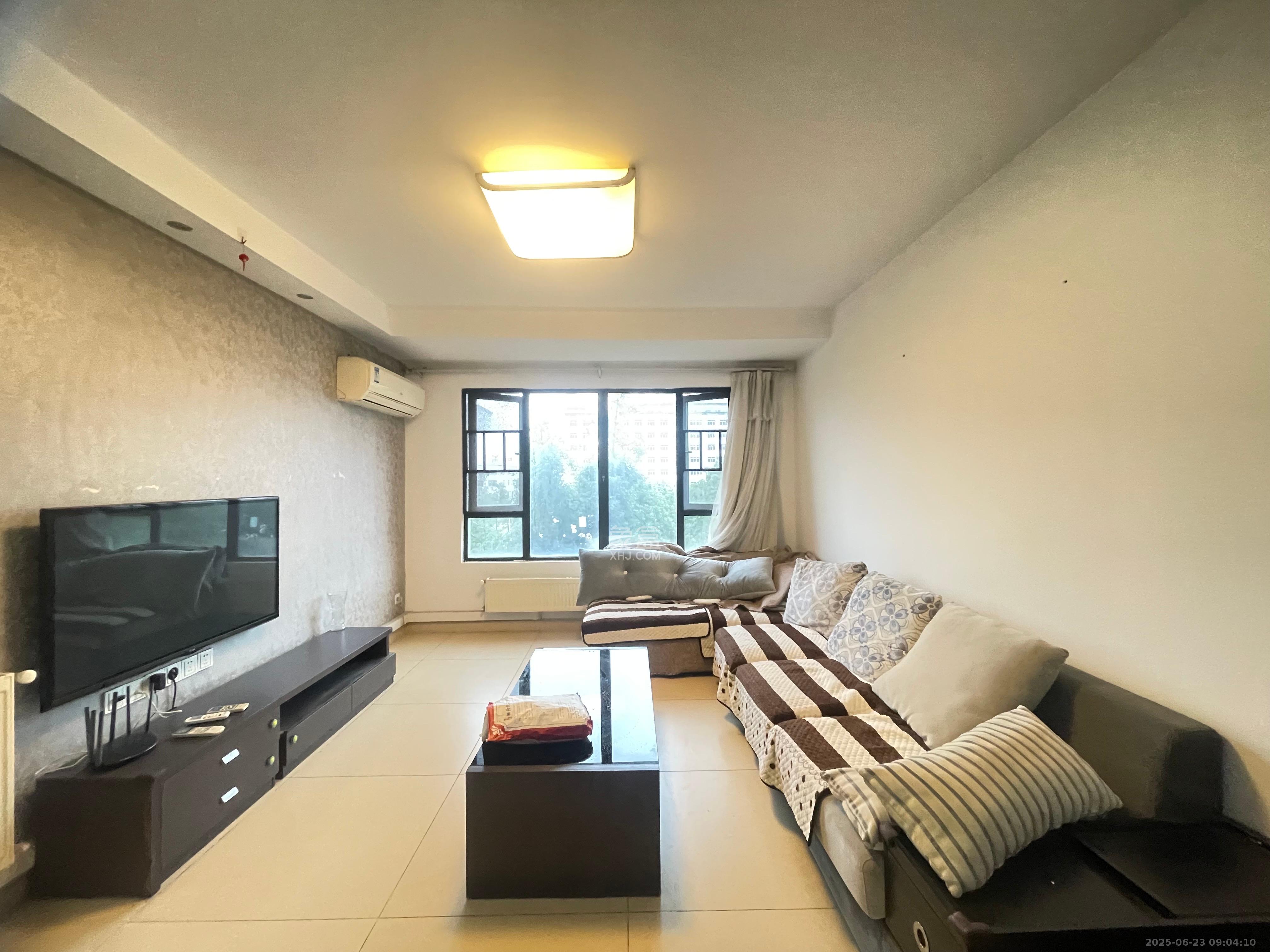 长房时代城 3室2厅1卫 2400.0元/月 长房时代城 3室2厅1卫 2400.0元/月室内图